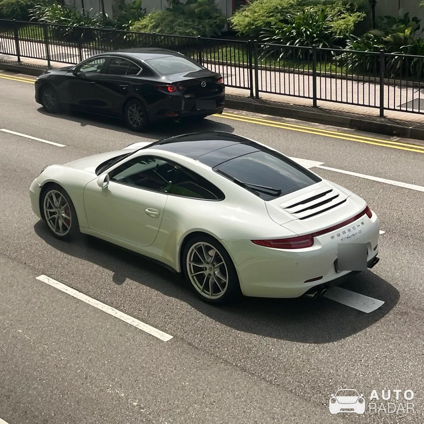 Porsche 991 Carrera 4S MkI spotted in Singapore, Singapore