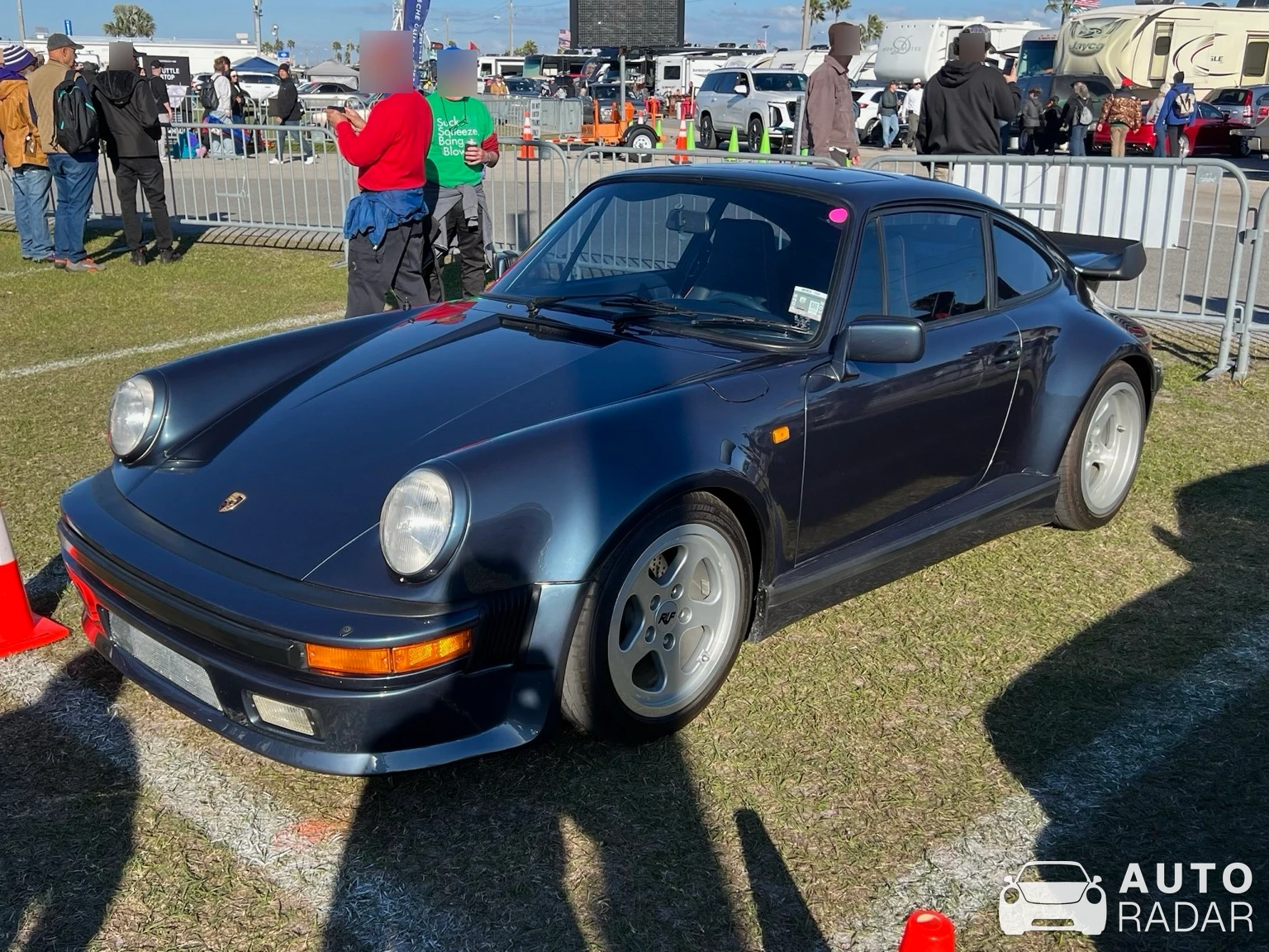 Porsche 964 Turbo 3.6 spotted in Daytona Beach