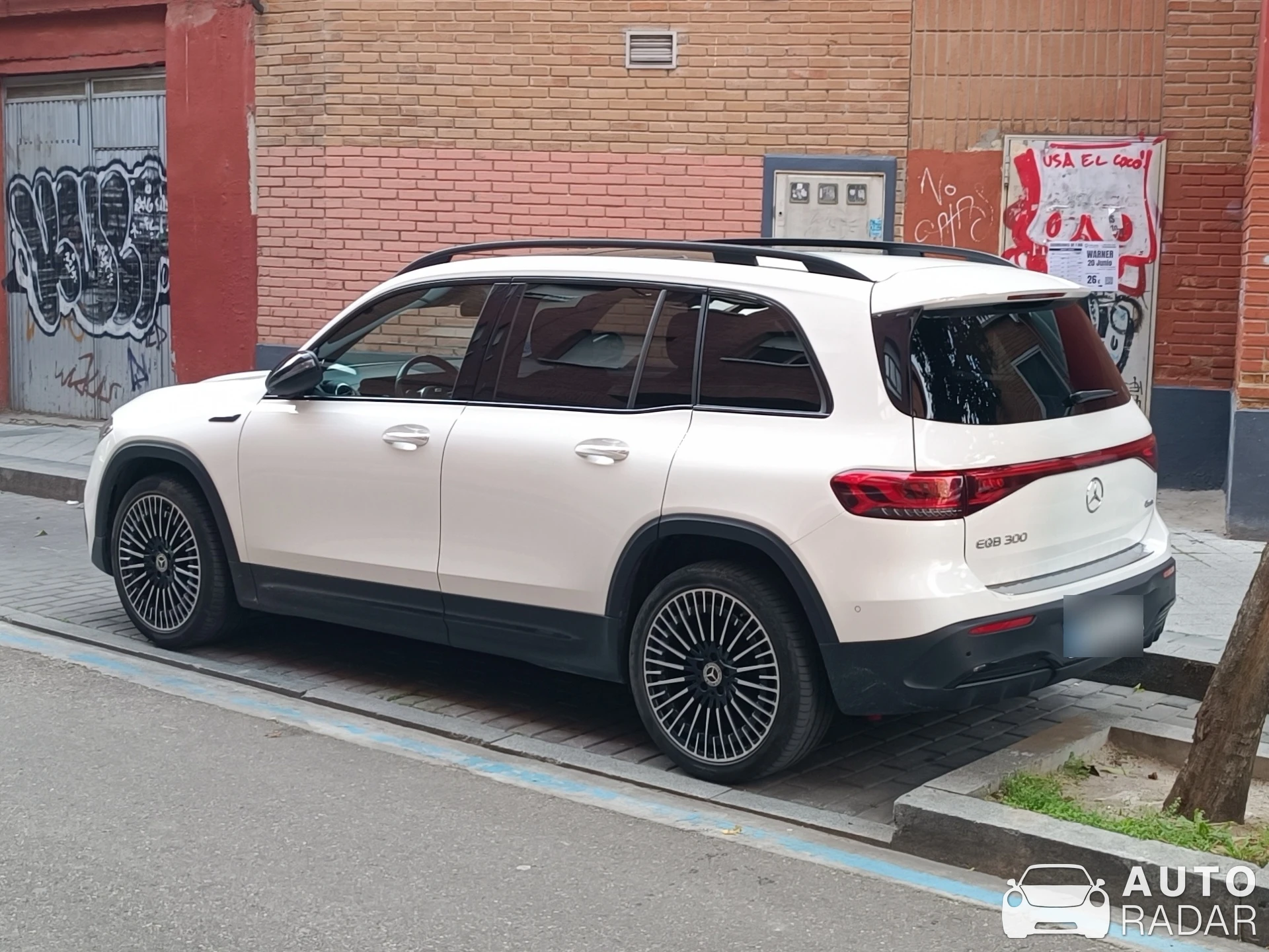 Mercedes-Benz EQB spotted in Valladolid