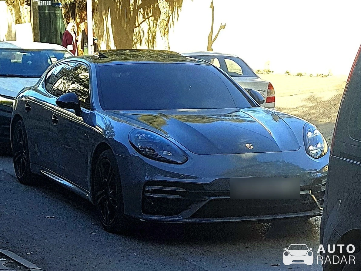 Porsche 970 Panamera Turbo spotted in Staoueli, Algérie