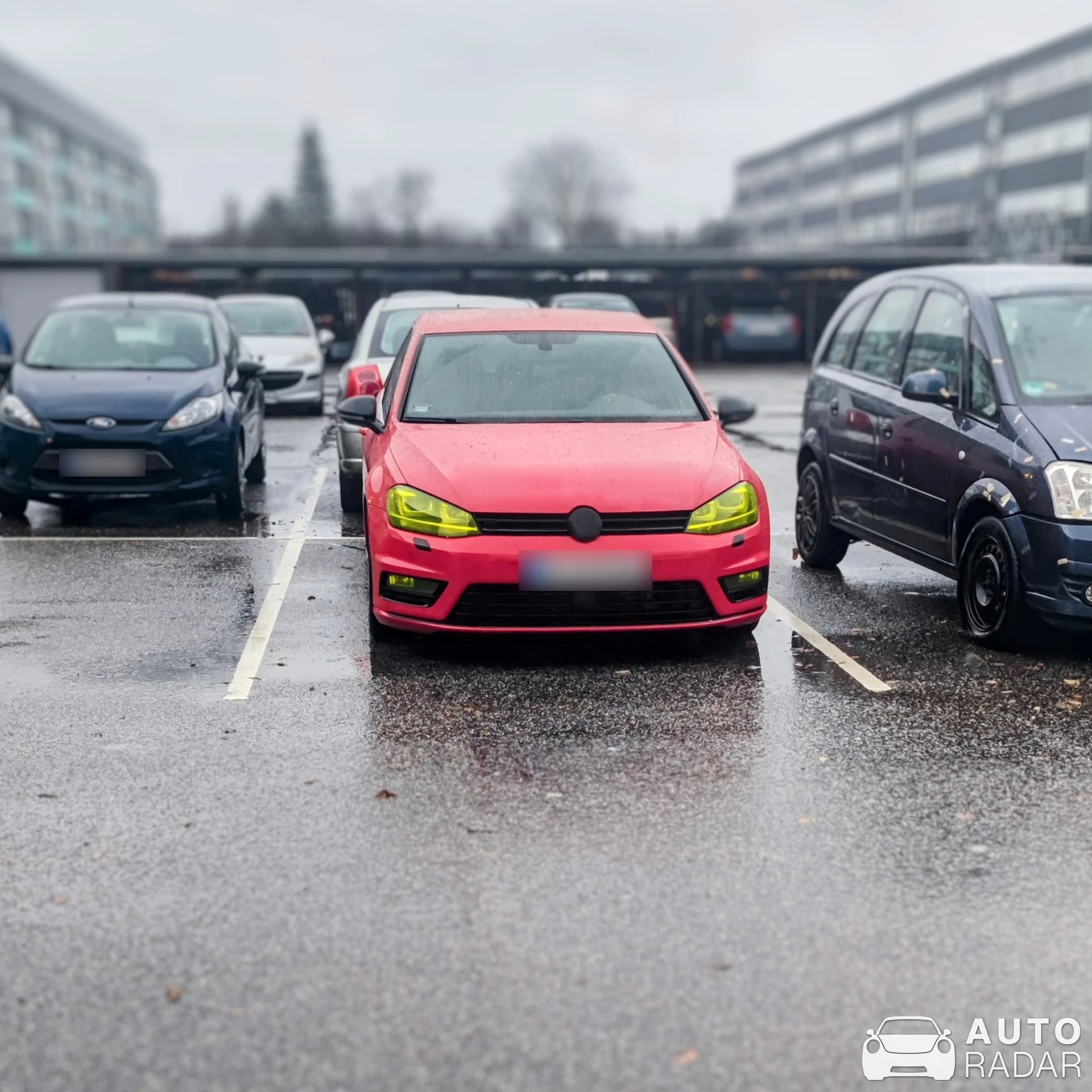 Volkswagen Golf R MkVII spotted in Brøndby, Danmark
