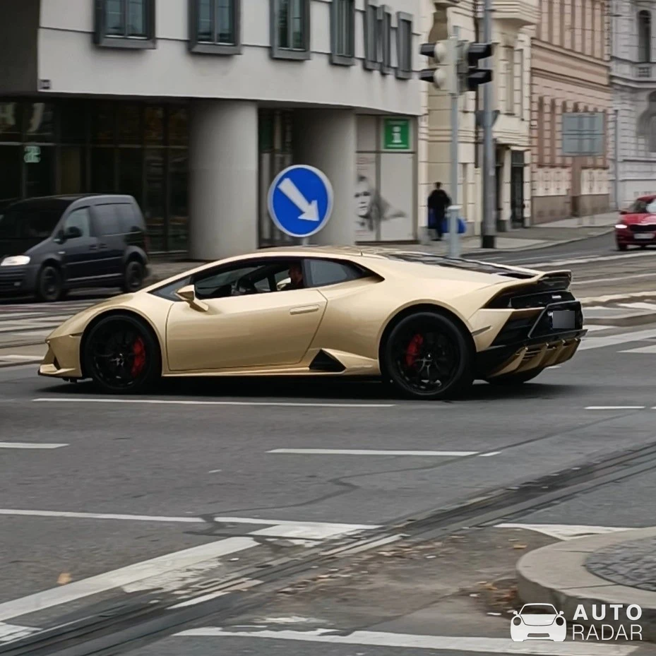 Lamborghini Huracán LP640-4 EVO spotted in Praha 2, Czechia