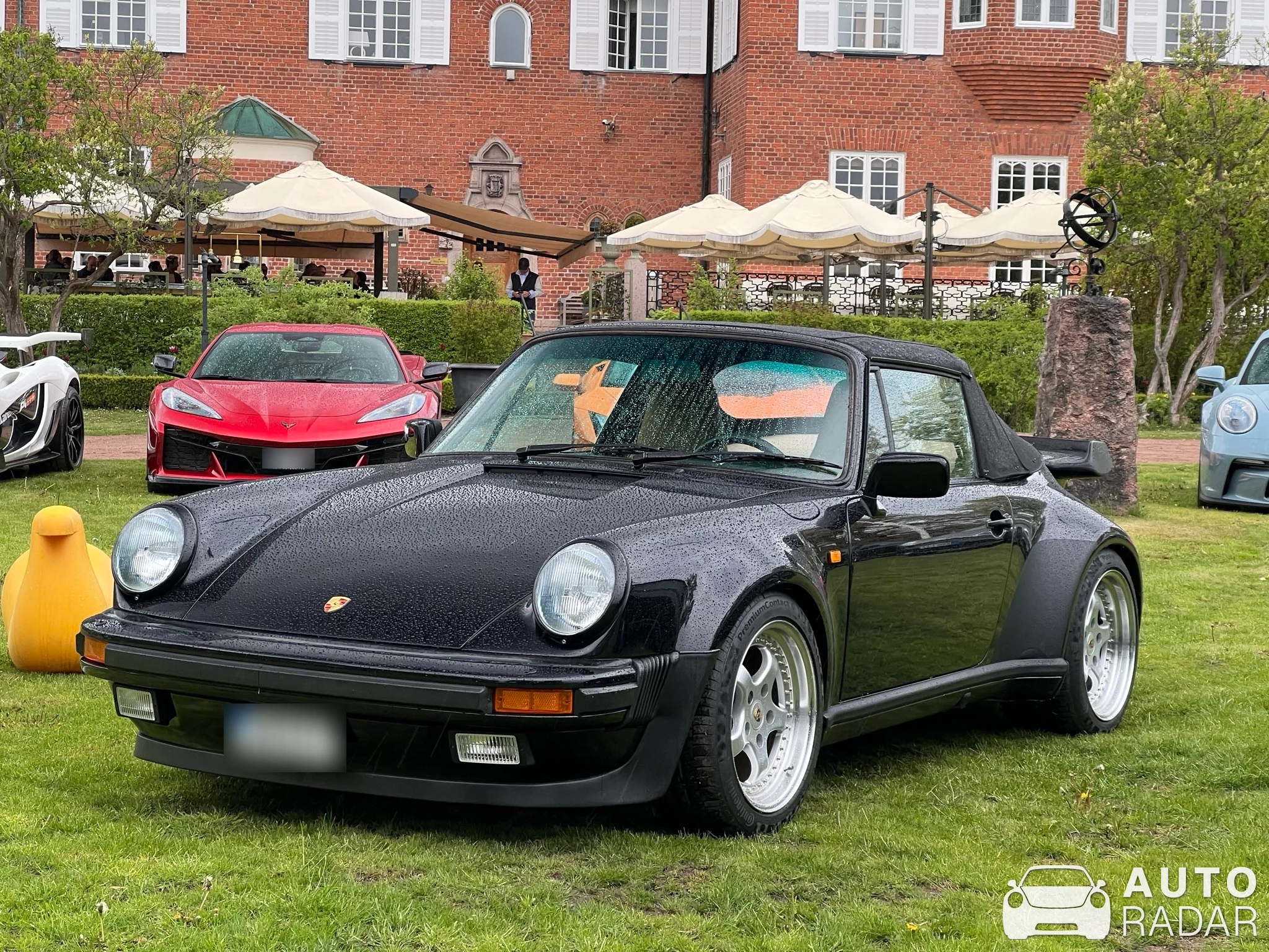 Porsche 964 Turbo Cabriolet spotted