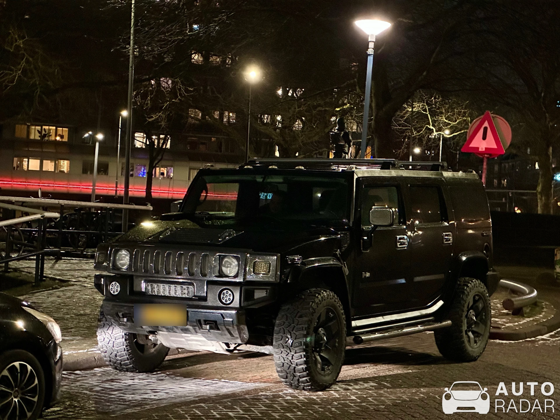 Hummer H2 spotted in Rotterdam, Netherlands