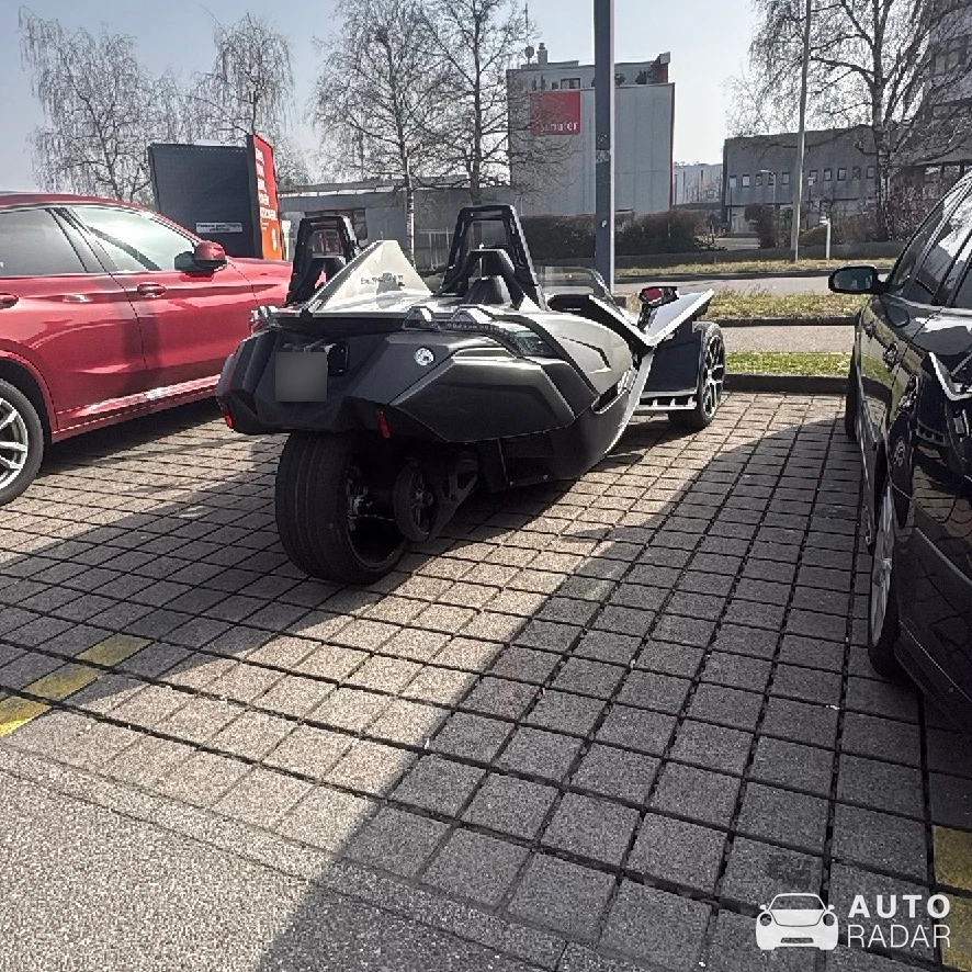 Polaris Slingshot SL spotted in Dielsdorf