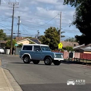 Ford Bronco First Generation spotted in San Lorenzo