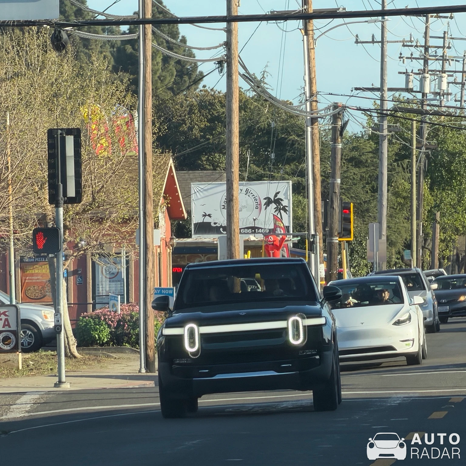 Rivian R1S spotted in San Leandro