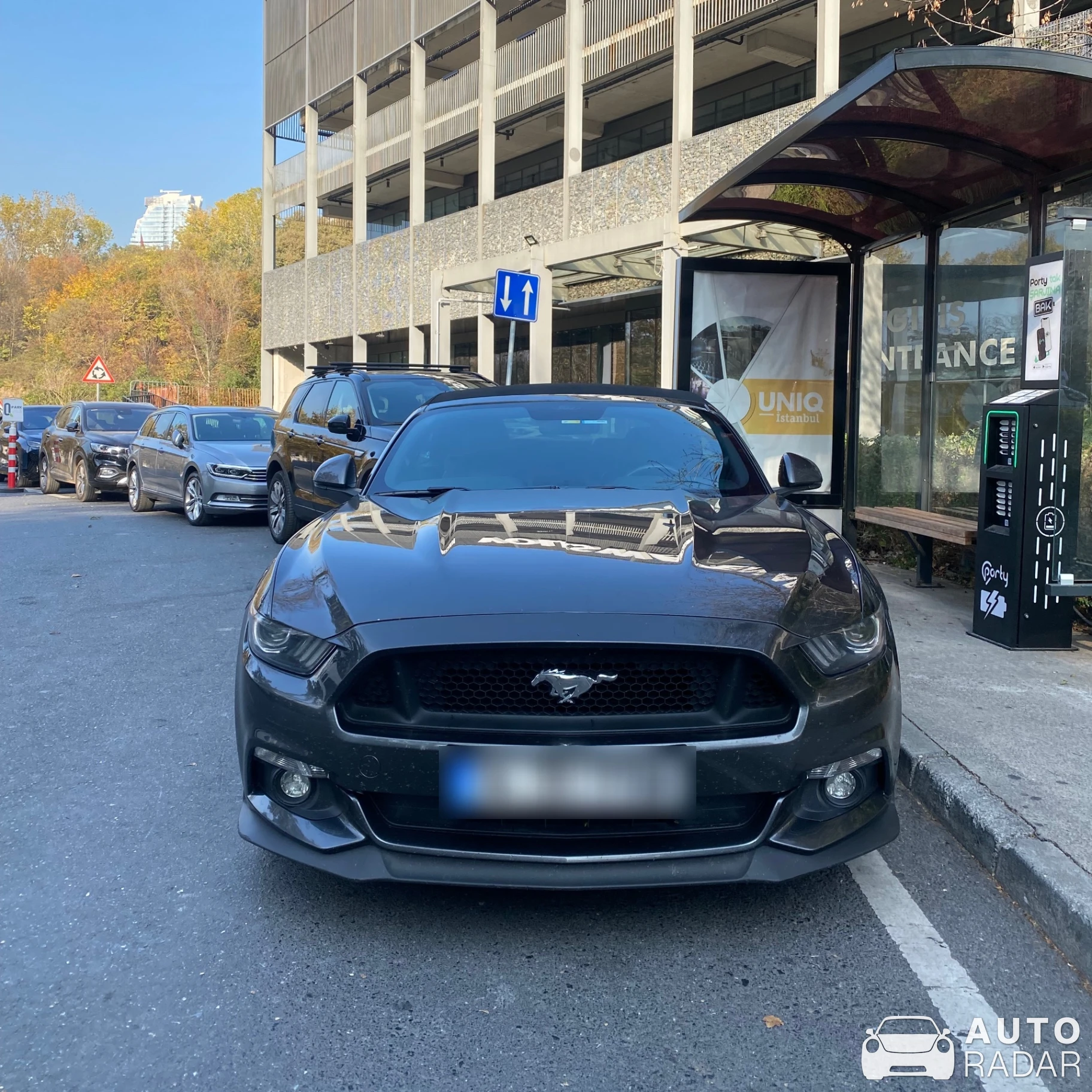 Ford Mustang GT Convertible spotted in Sarıyer, Türkiye