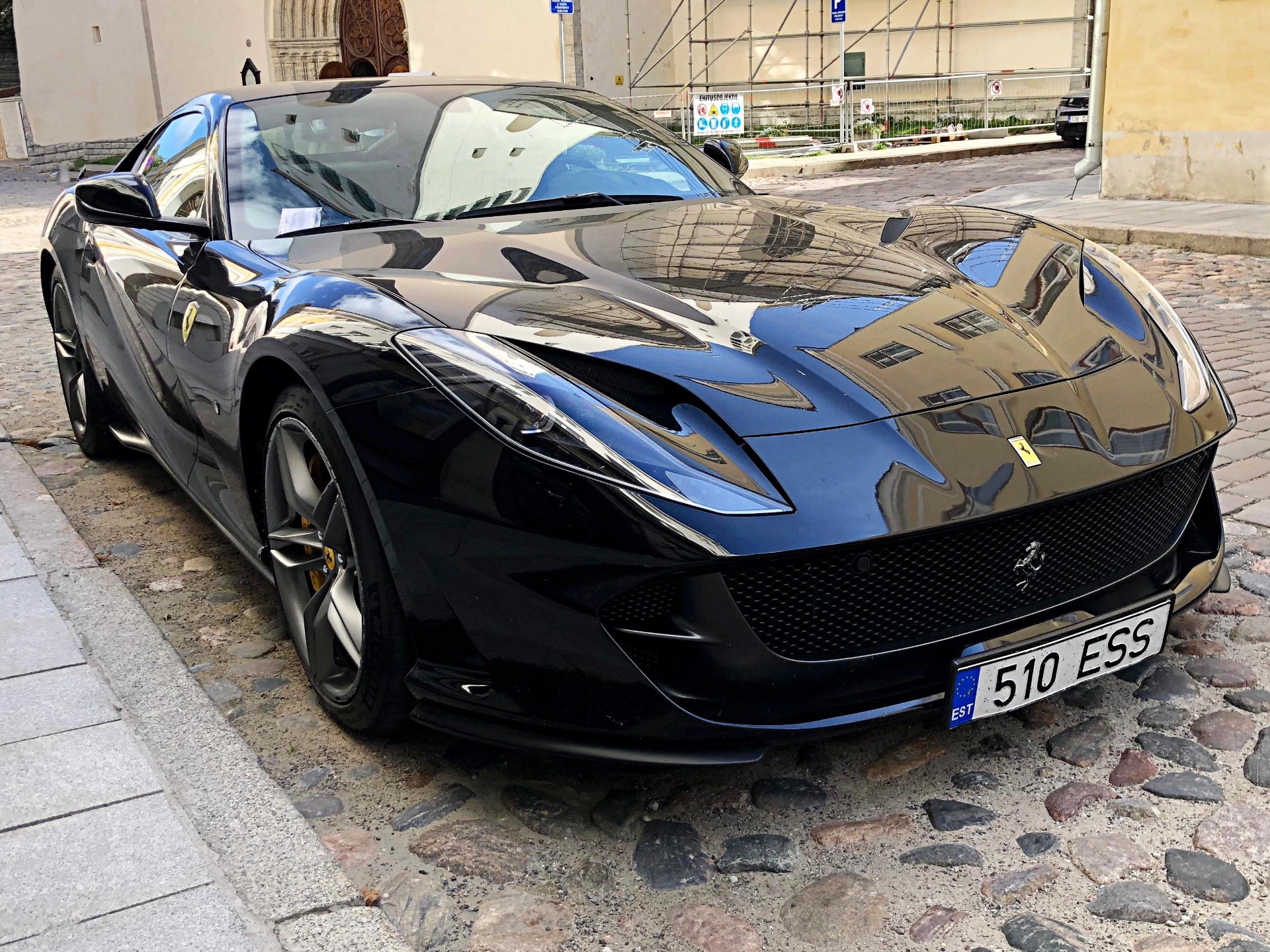 Ferrari 812 Superfast
