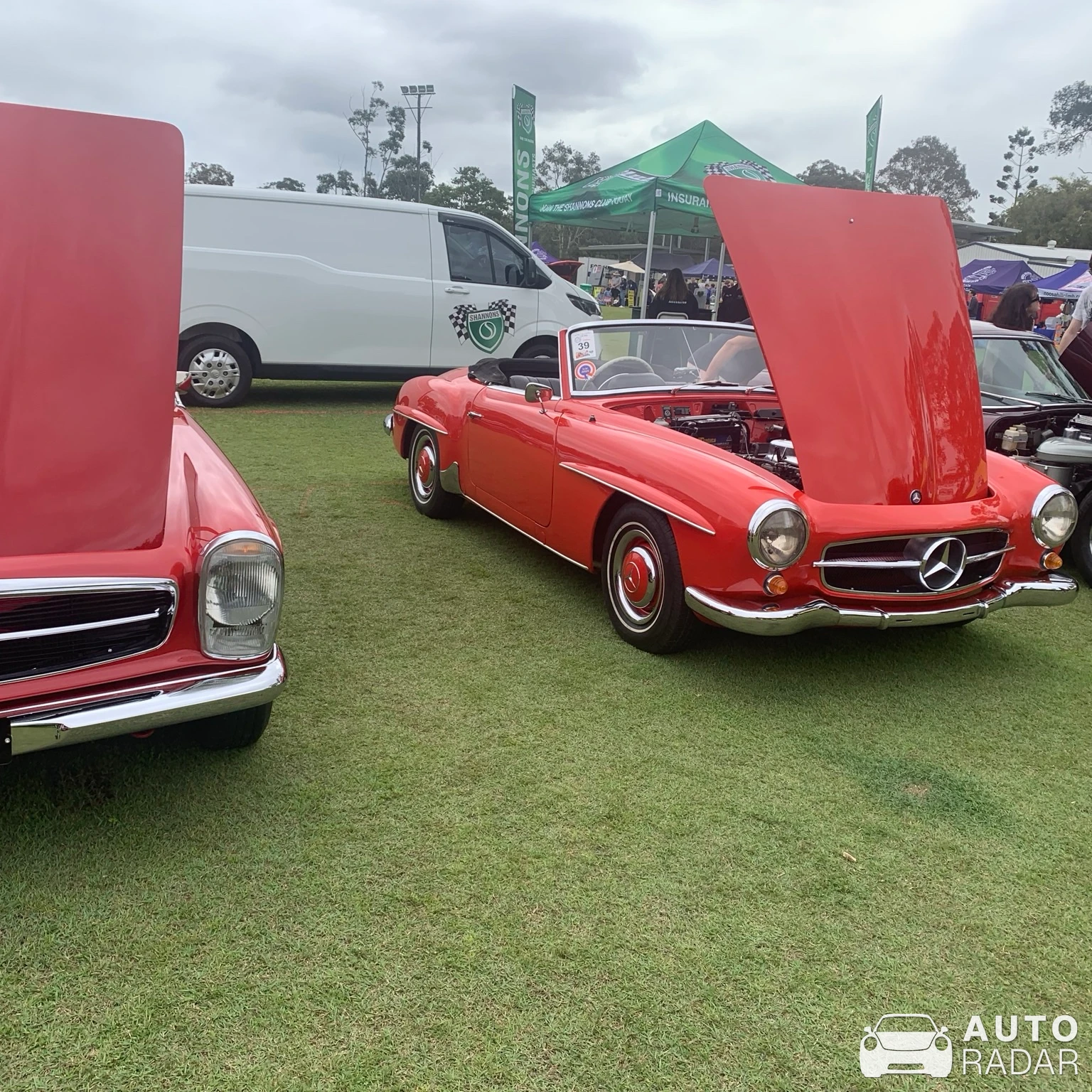 Mercedes-Benz 190 SL spotted in Noosa Heads