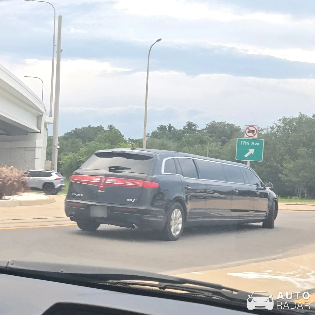 Lincoln MKT Limousine spotted in Pensacola