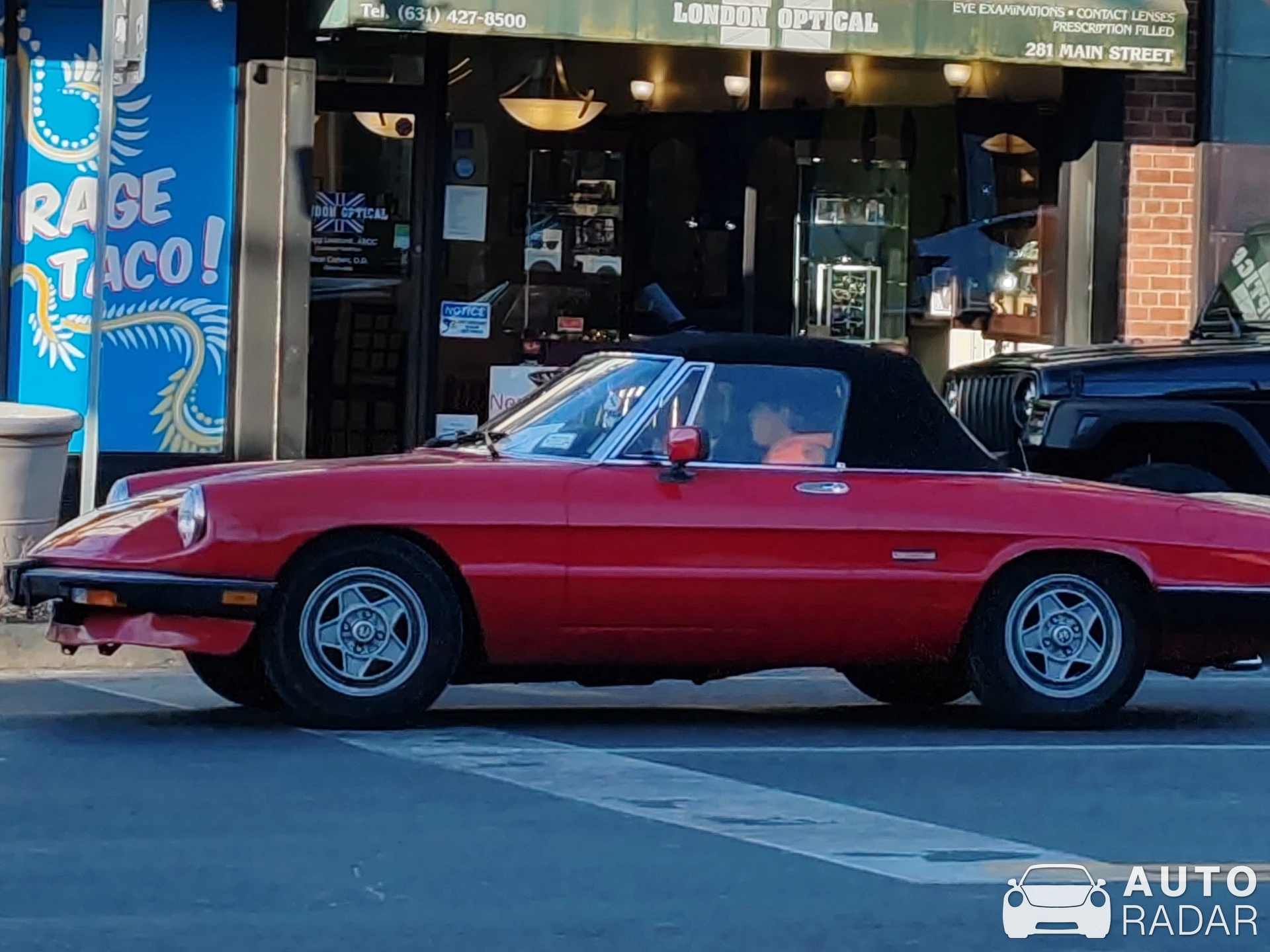 Alfa Romeo Spider Veloce spotted in South Huntington, United States