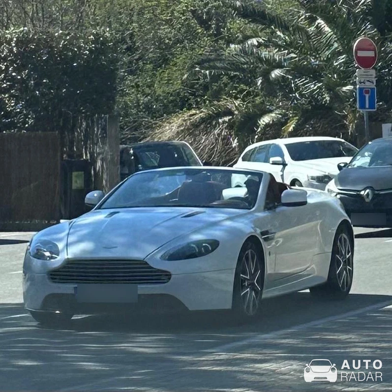 Aston Martin V8 Vantage S Roadster spotted in Gassin