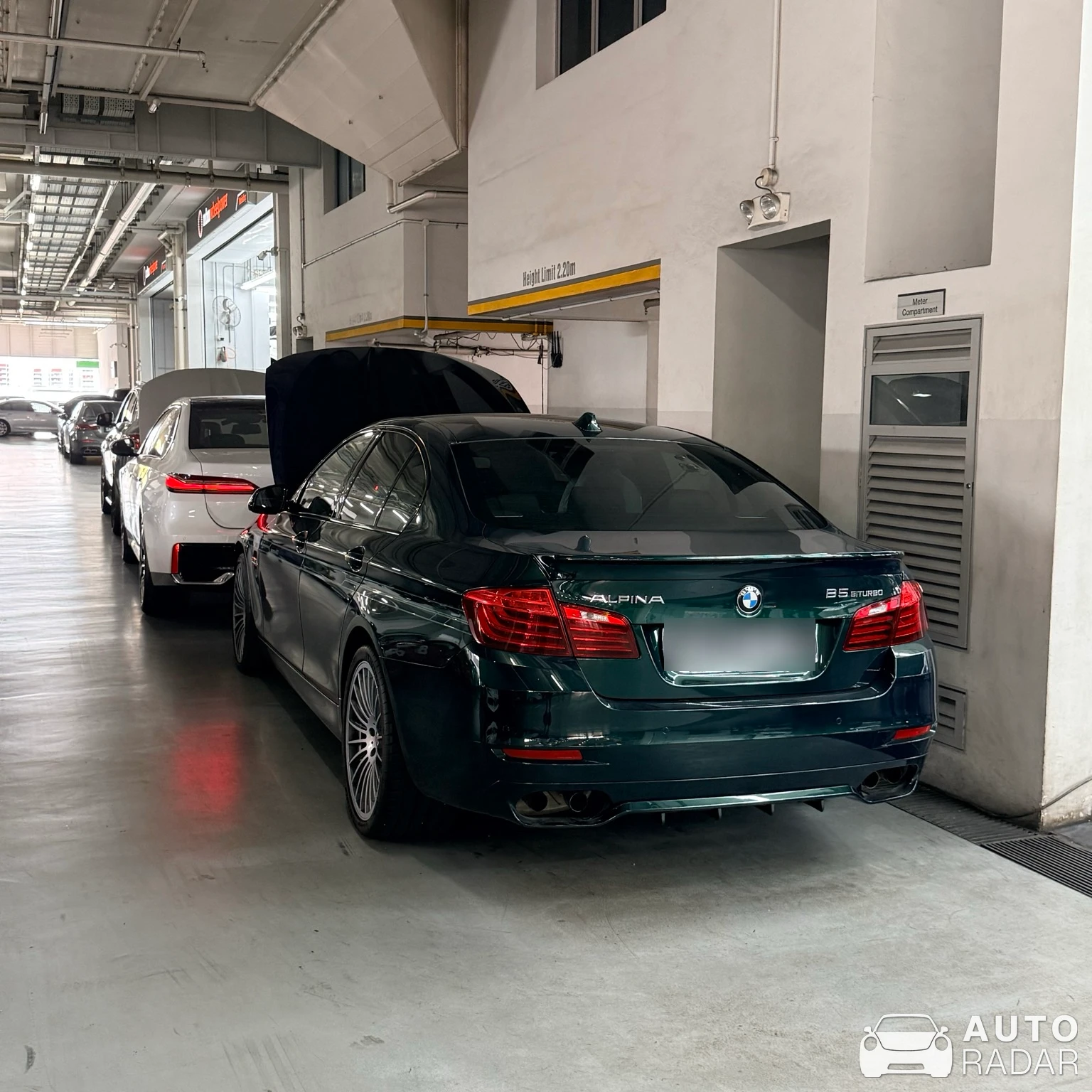 Alpina B5 BiTurbo 50 Anniversary Edition spotted in Singapore