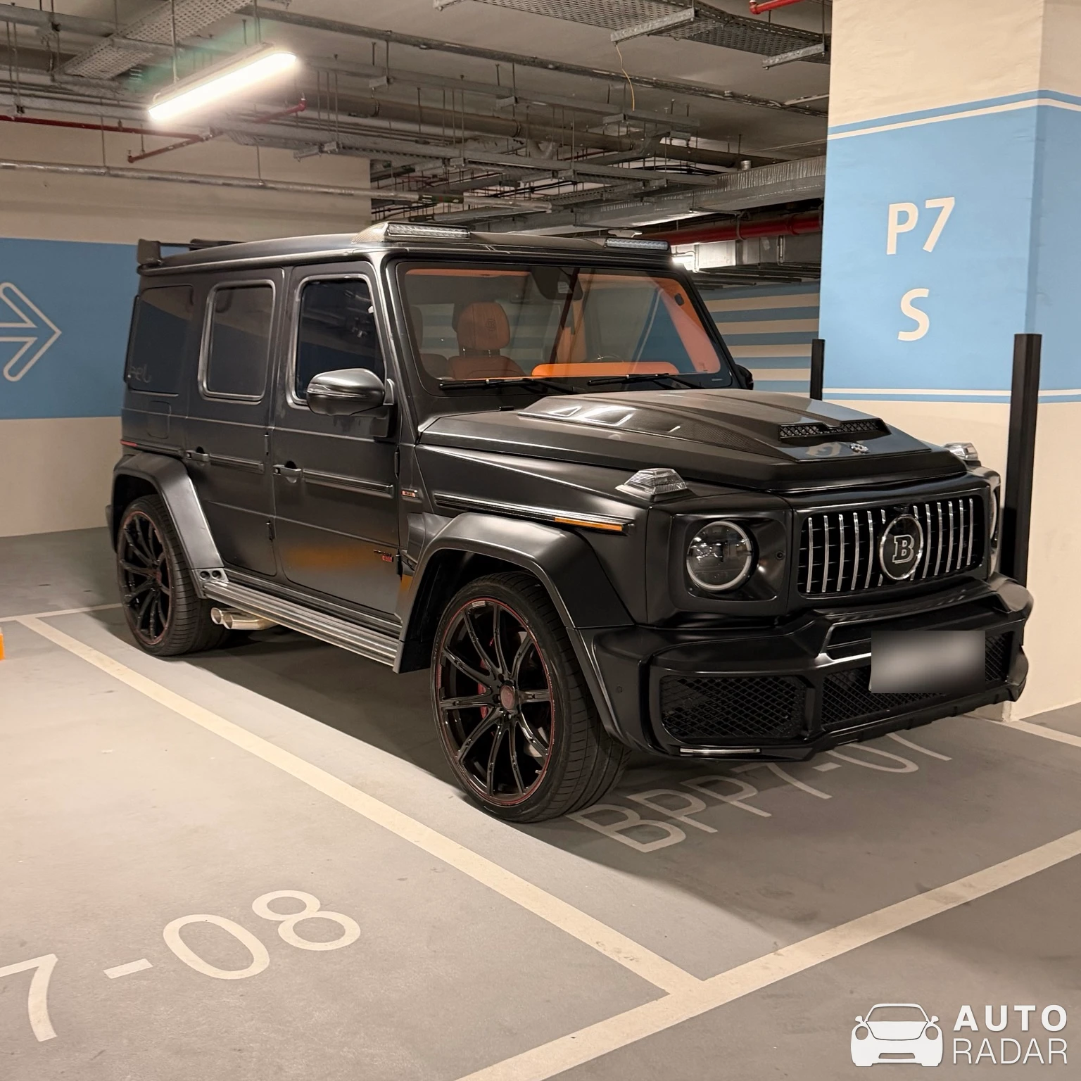 Mercedes-AMG Brabus G 63 W463 2018 spotted in دبي, Emirados Árabes Unidos