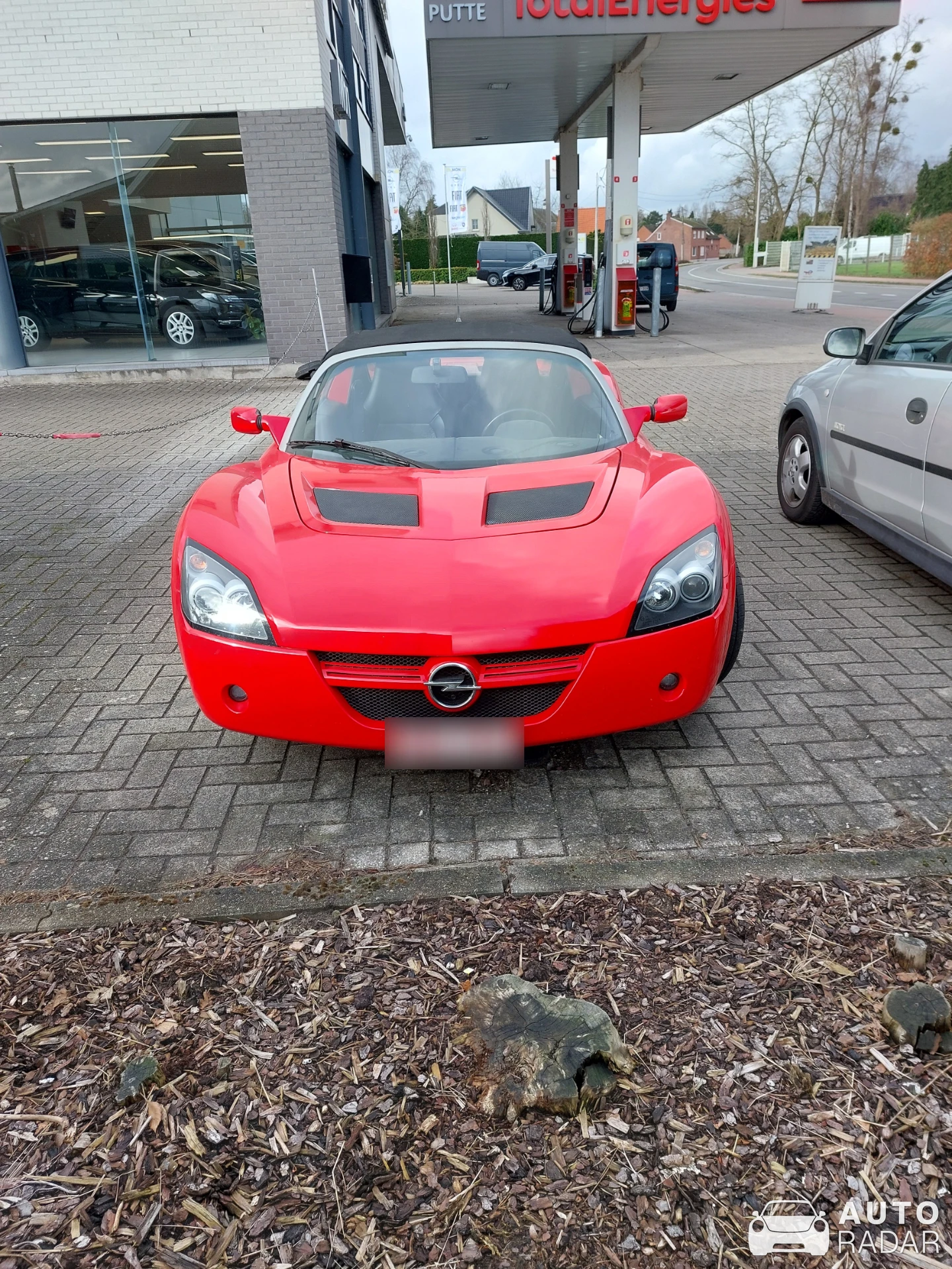Opel Speedster spotted in Putte, België
