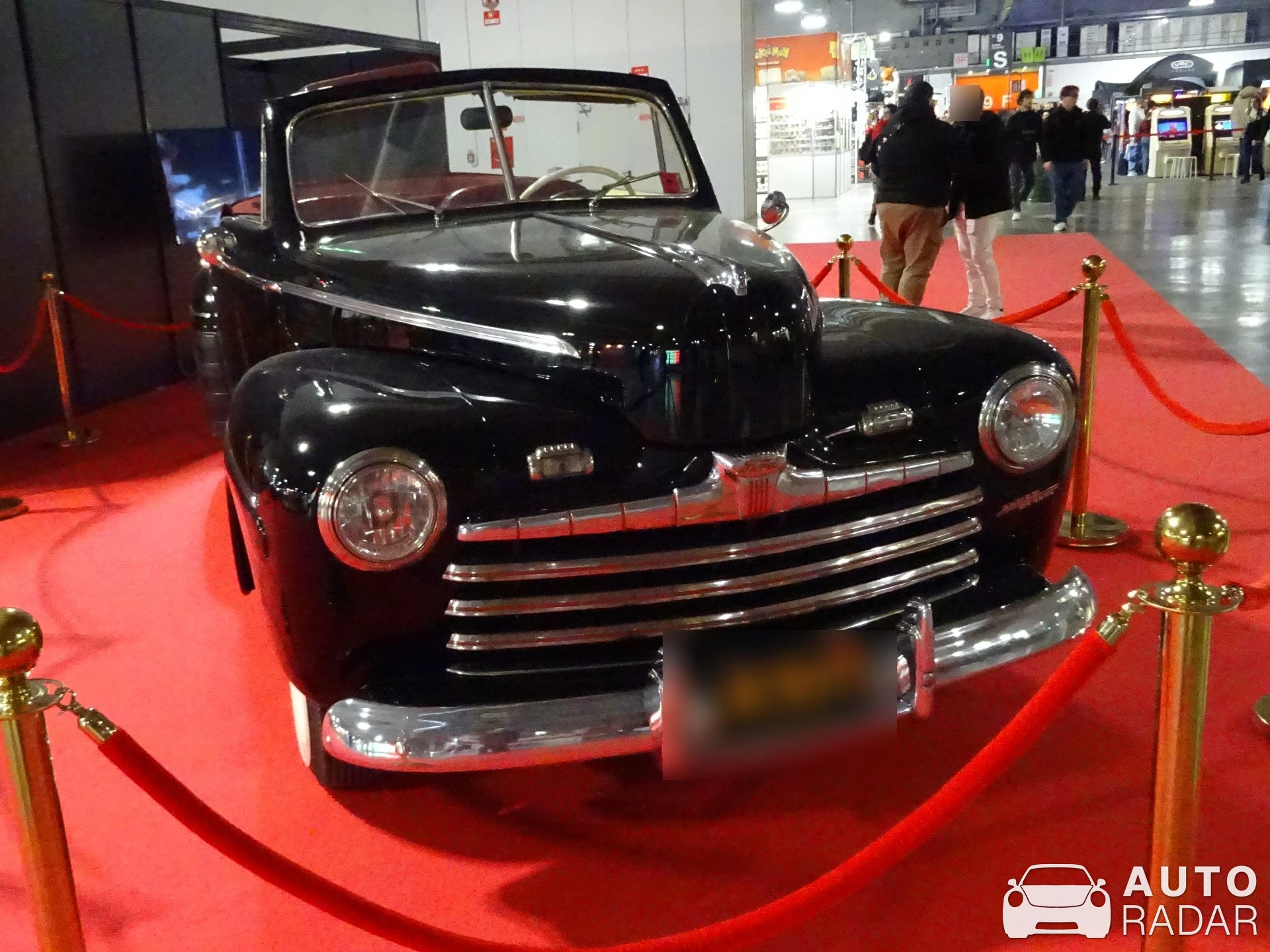 Ford Super DeLuxe Convertible 1946 spotted in Rho, Italy