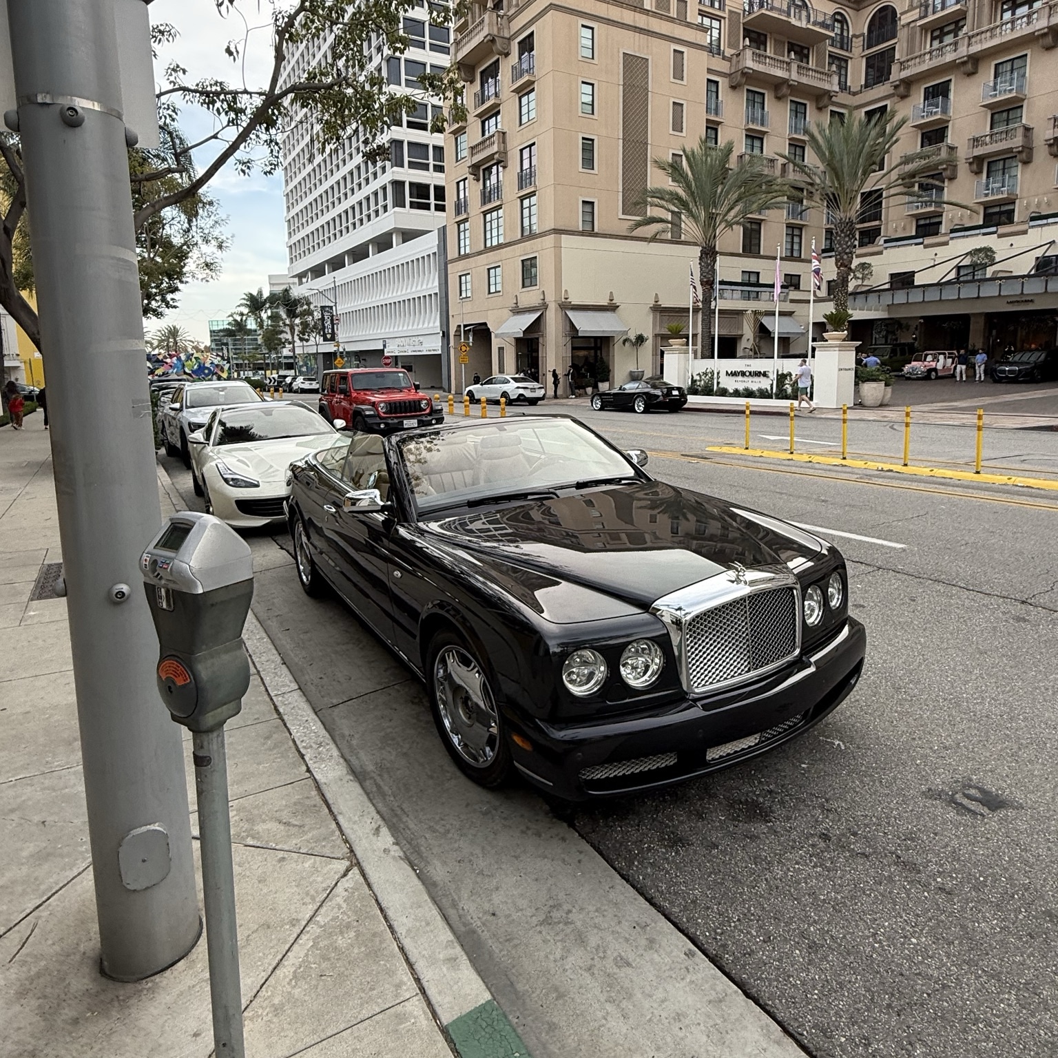 Bentley Azure T