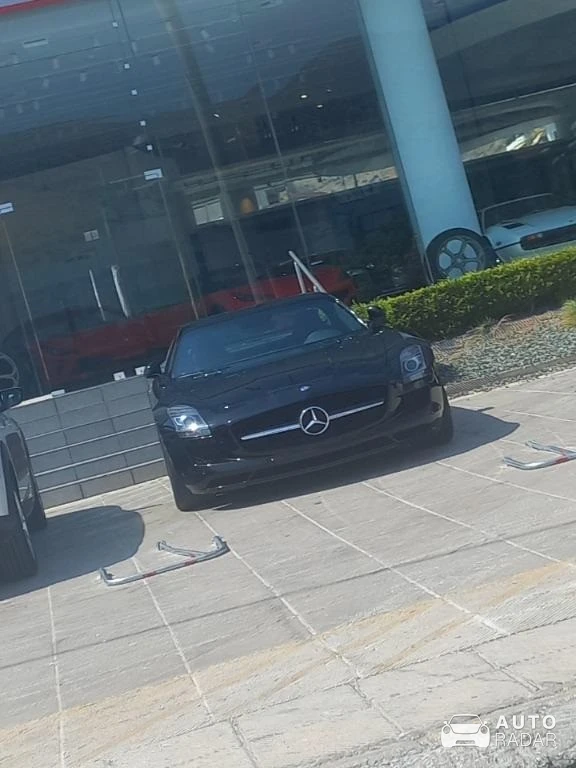 Mercedes-Benz SLS AMG spotted in Glifada, Greece