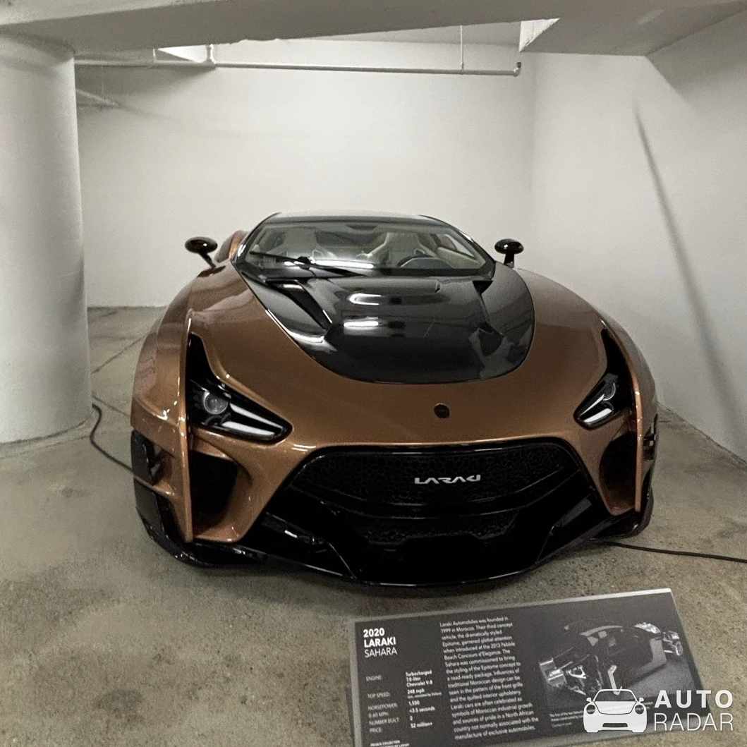 Laraki Sahara spotted in Los Angeles