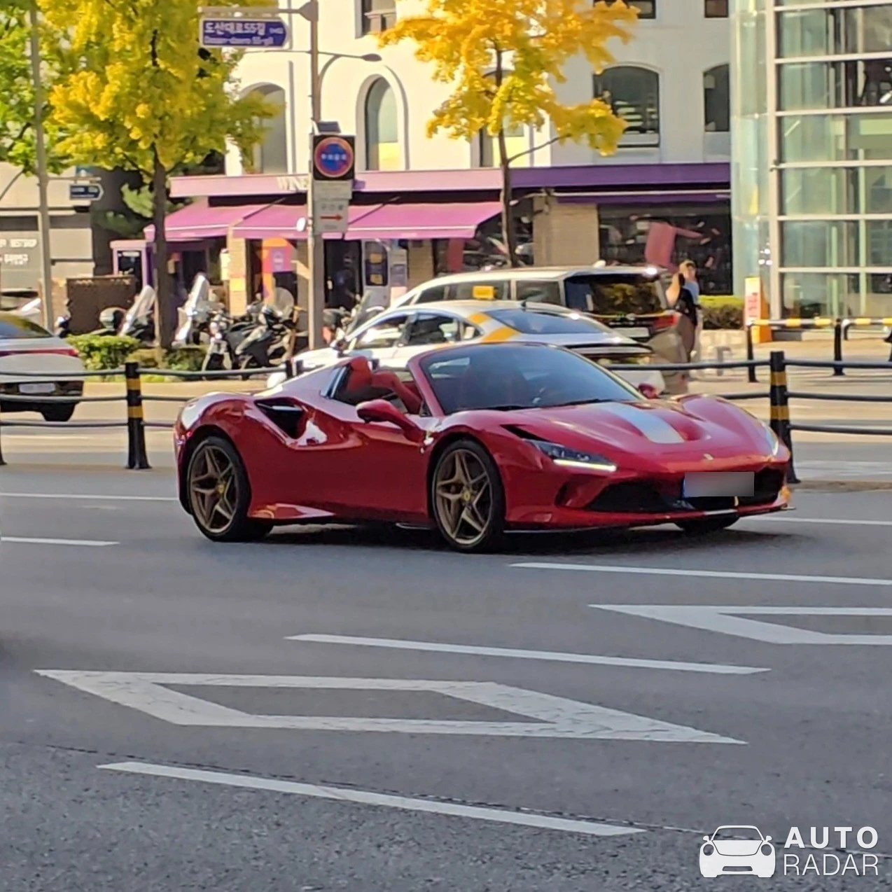 Ferrari F8 Spider spotted in 강남구, 대한민국