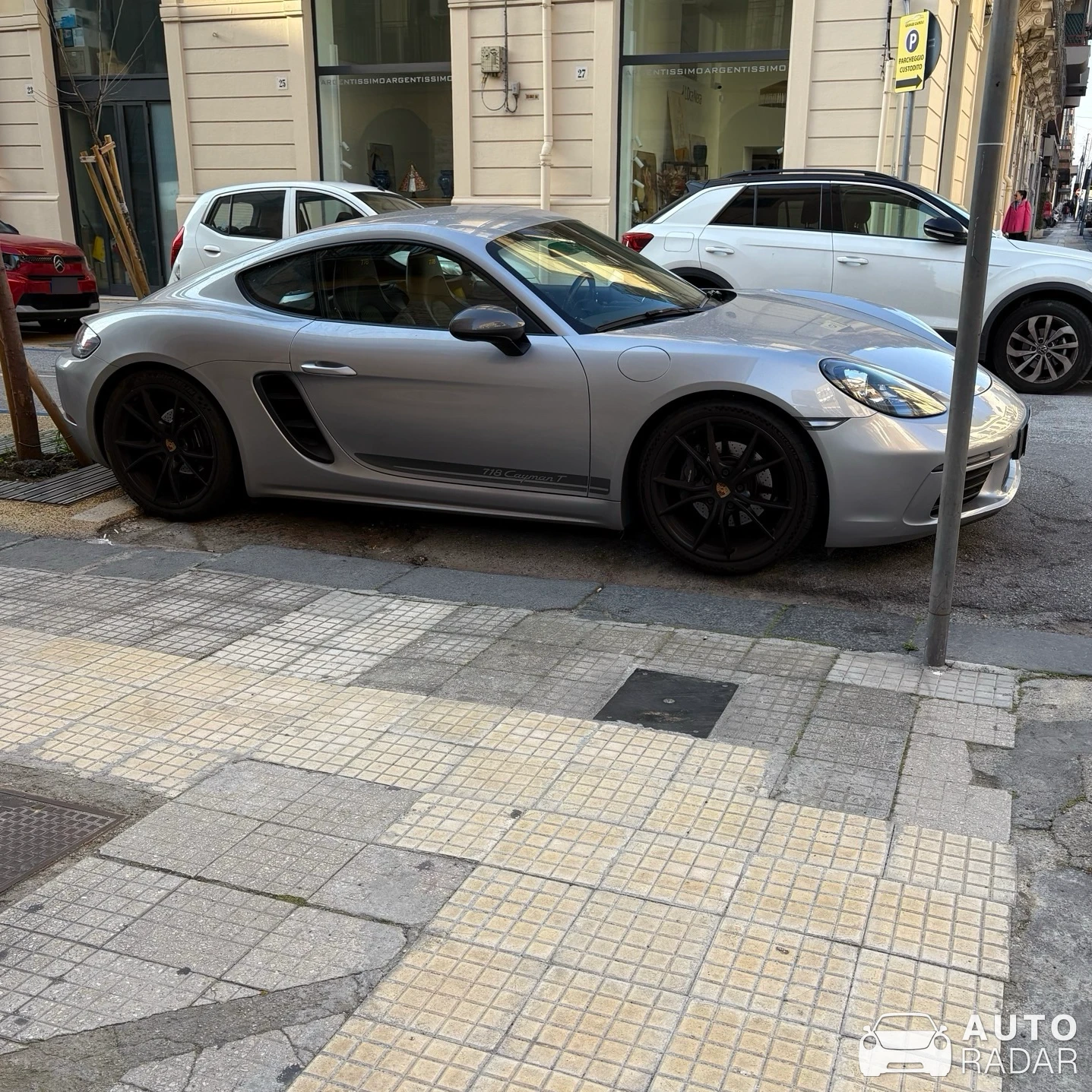 Porsche 718 Cayman T spotted in Messina