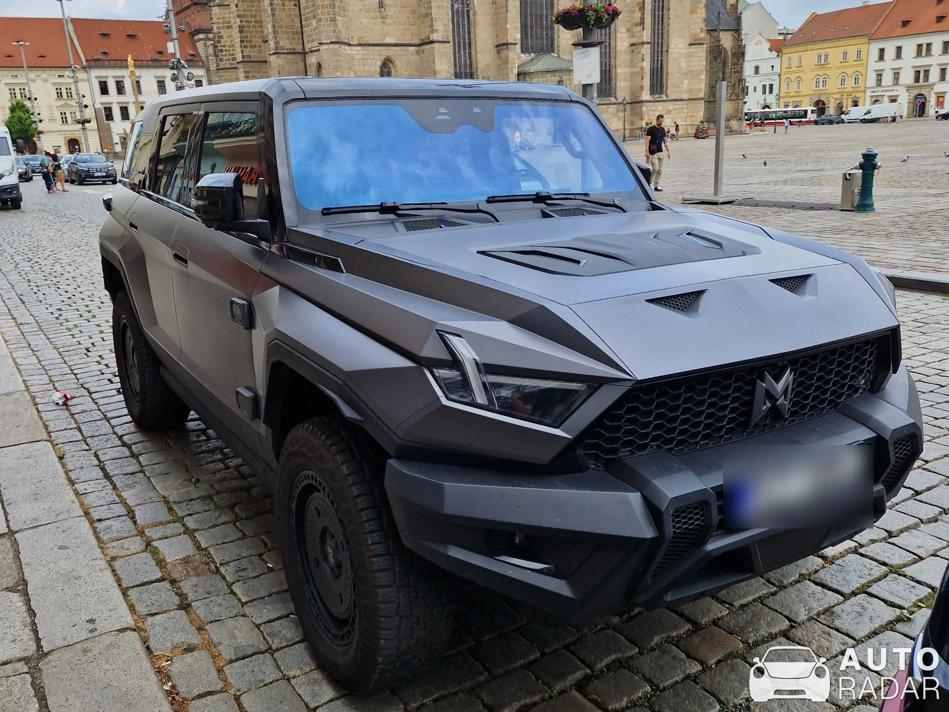 Dongfeng M-Hero spotted