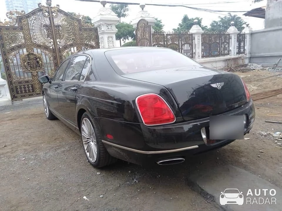 Bentley Continental Flying Spur Speed spotted in Thành phố Lào Cai