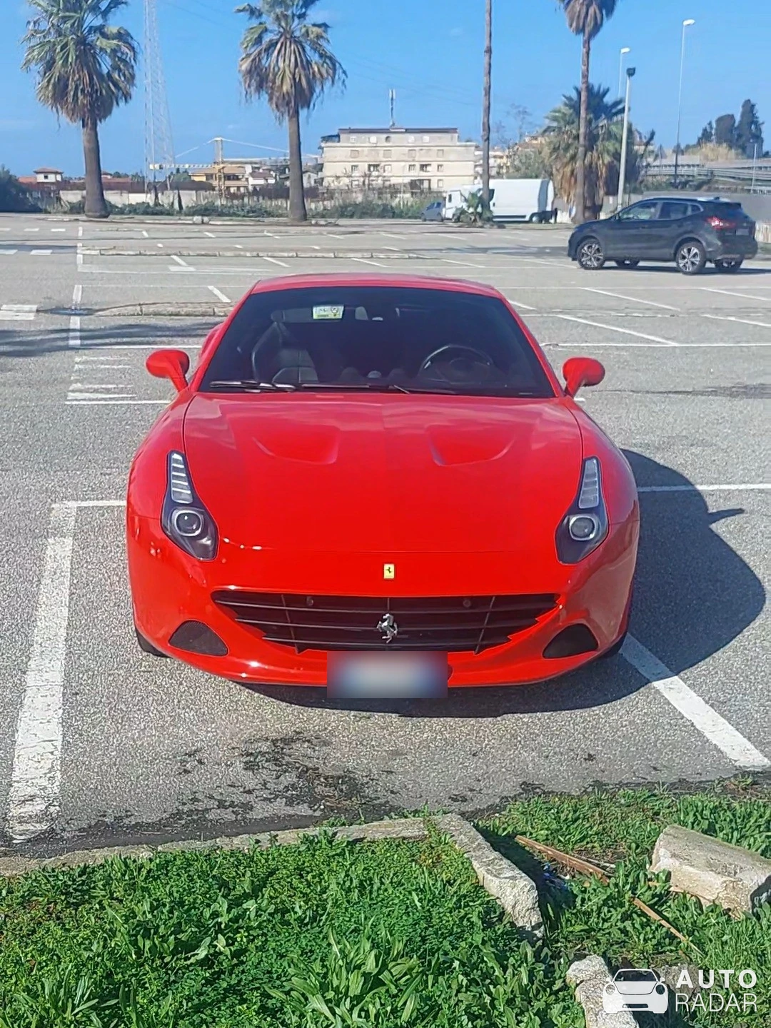 Ferrari California spotted in Città metropolitana di Reggio Calabria, Italia