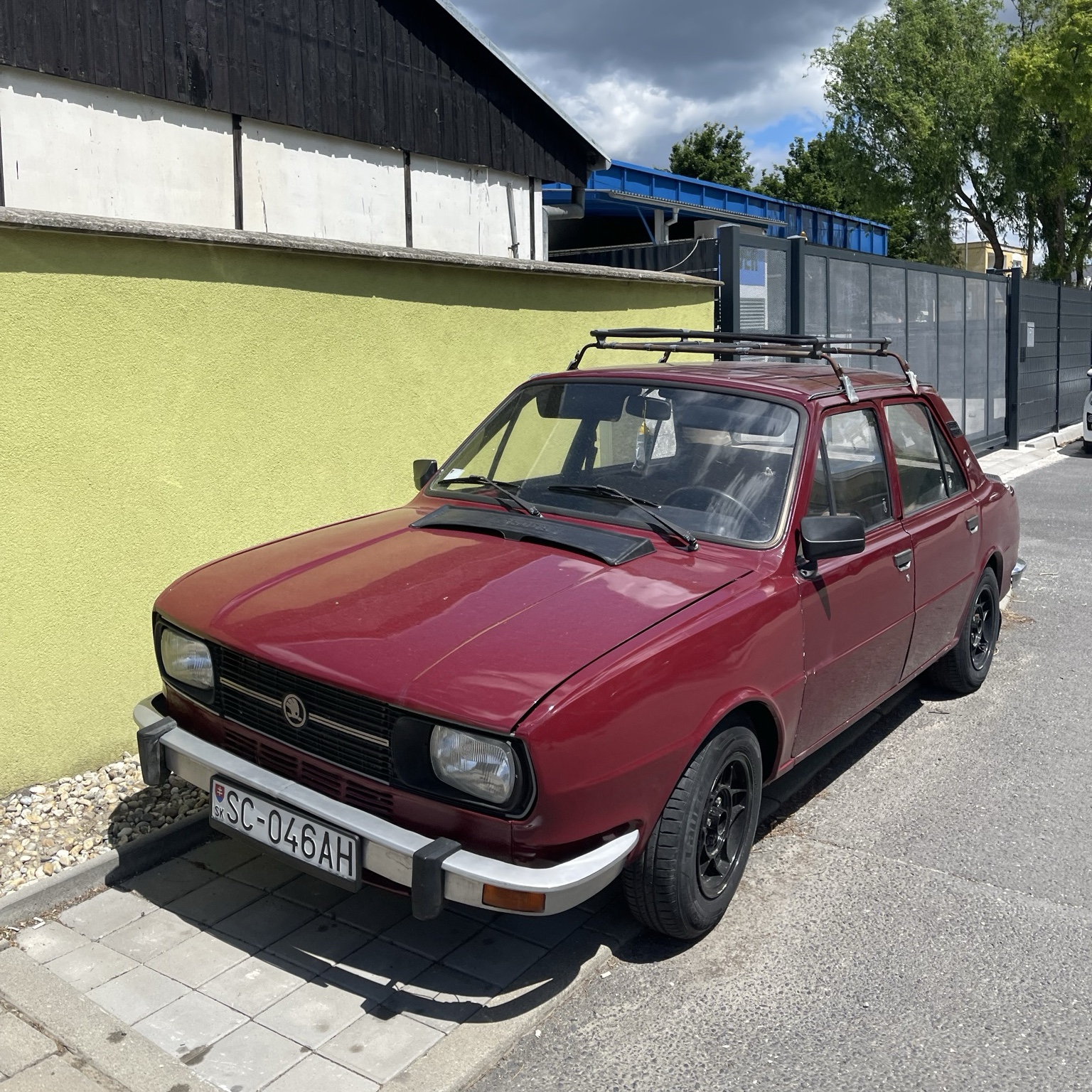 Škoda 120L