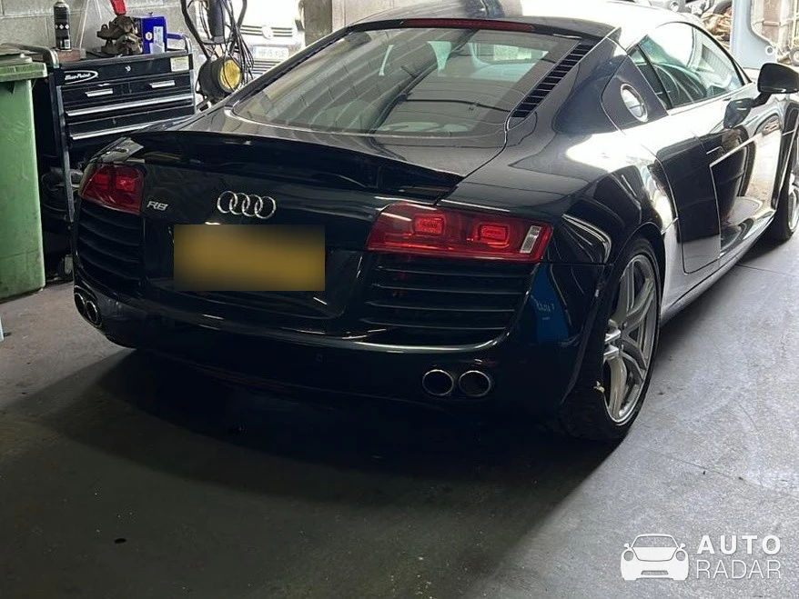 Audi R8 V8 Spyder spotted in Penzance