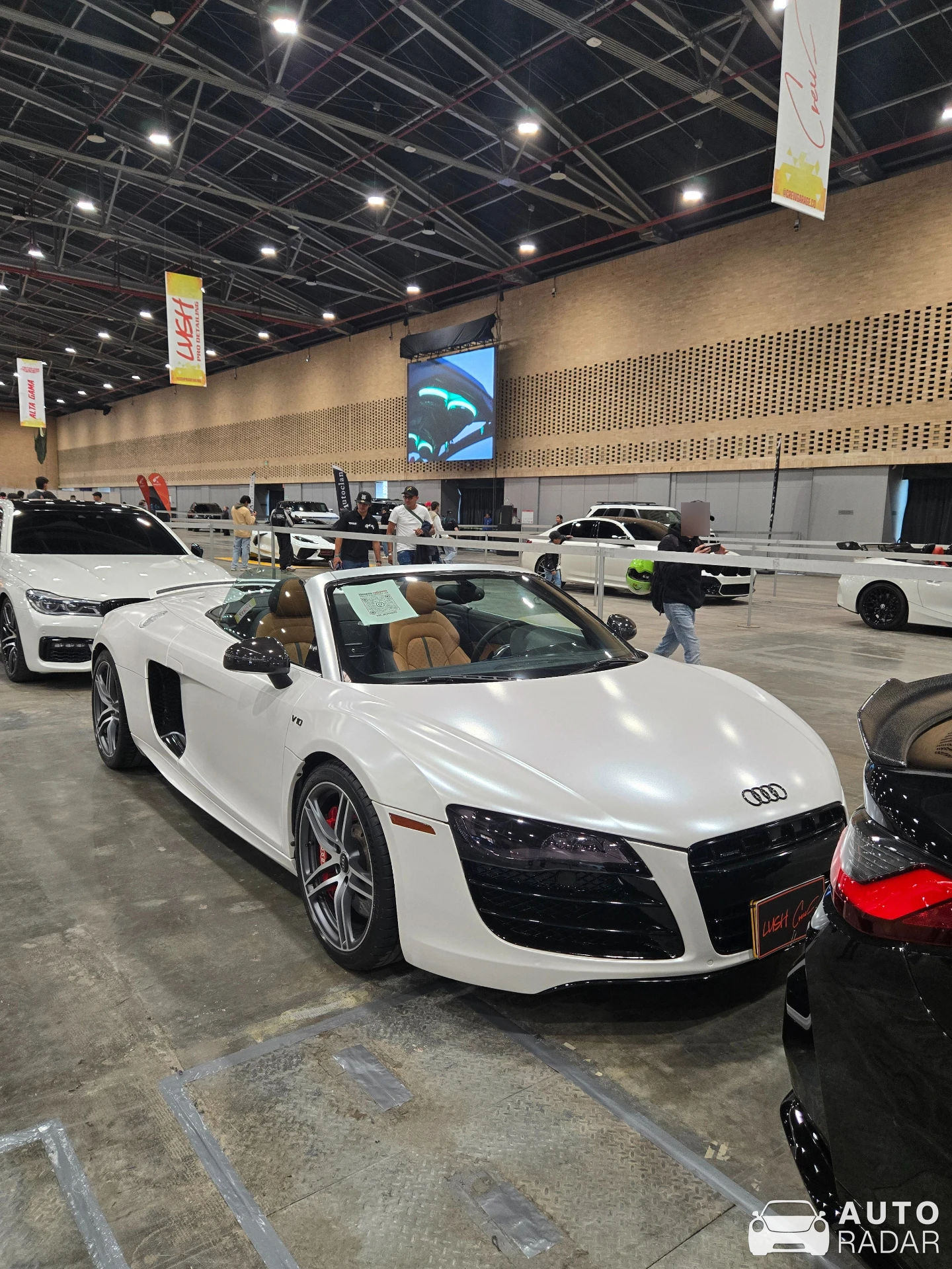 Audi R8 V10 Spyder spotted in Bogotá, Colombia