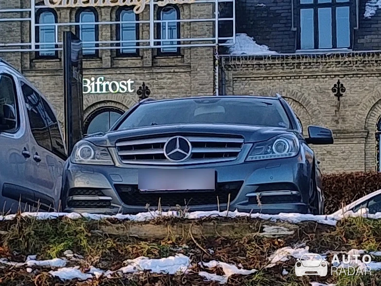 Mercedes-Benz C-Klasse Estate S206 spotted in København