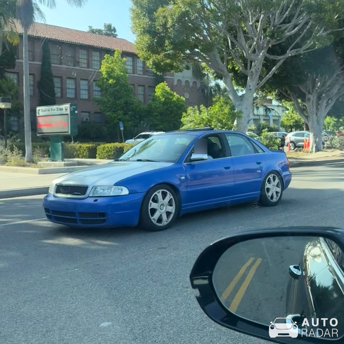 Audi S4 Sedan B5 spotted in Los Angeles