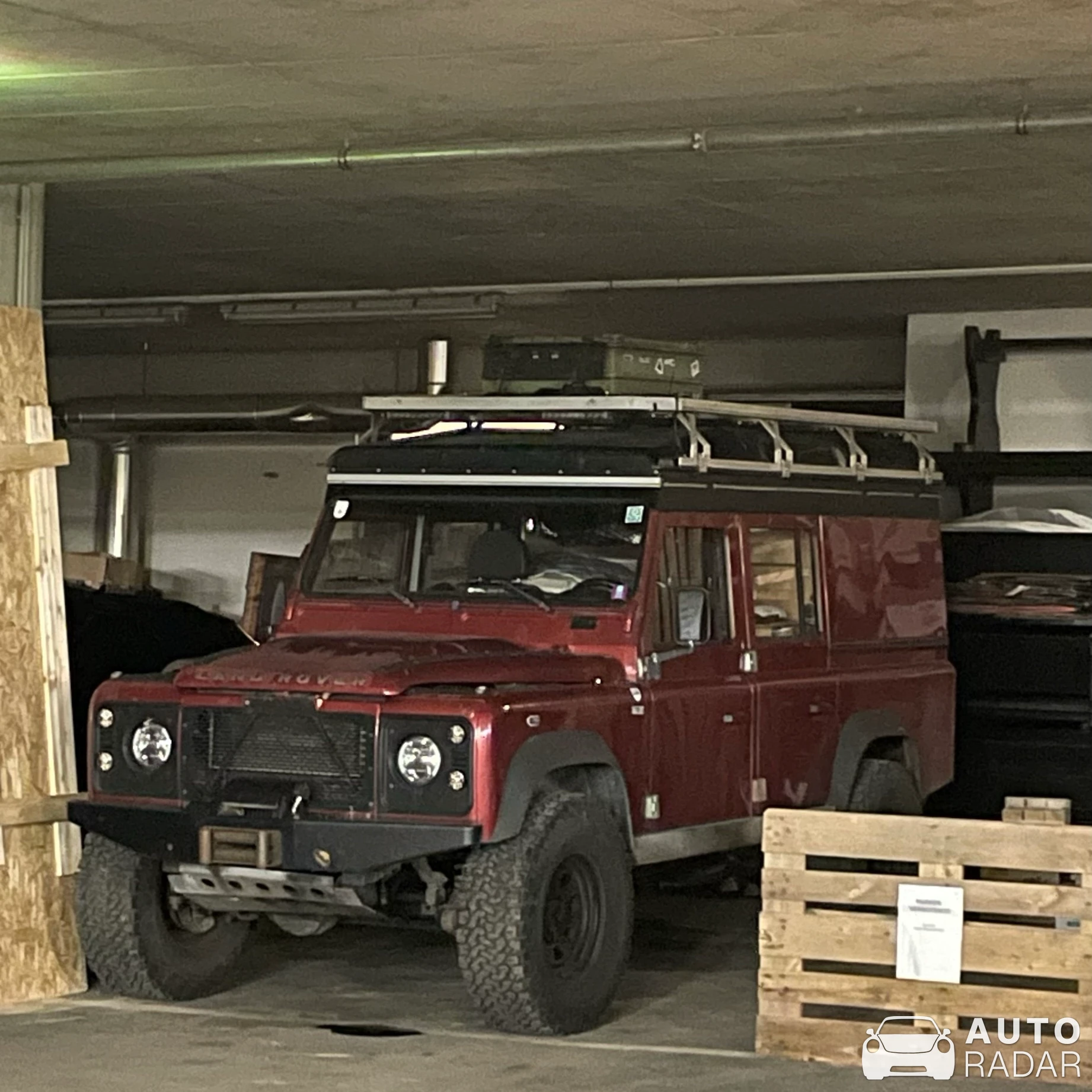 Land Rover Defender spotted in Hinterglemm, Österreich