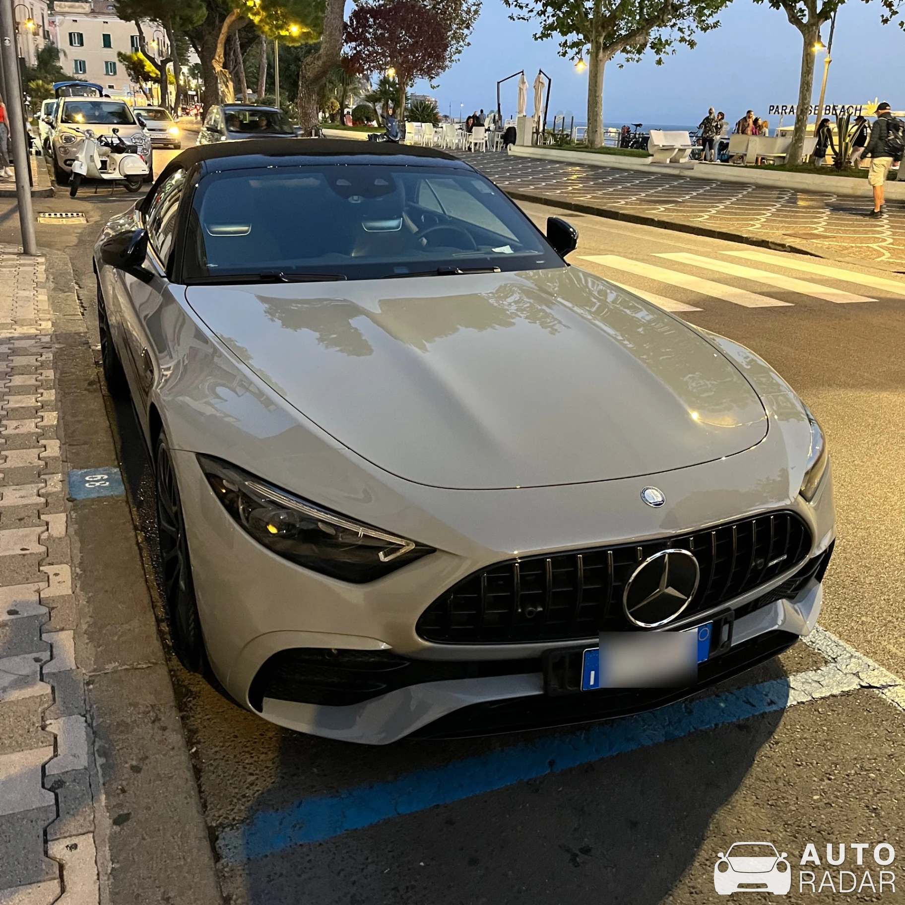 Mercedes-AMG SL 43 R232 spotted in Maiori, Italia