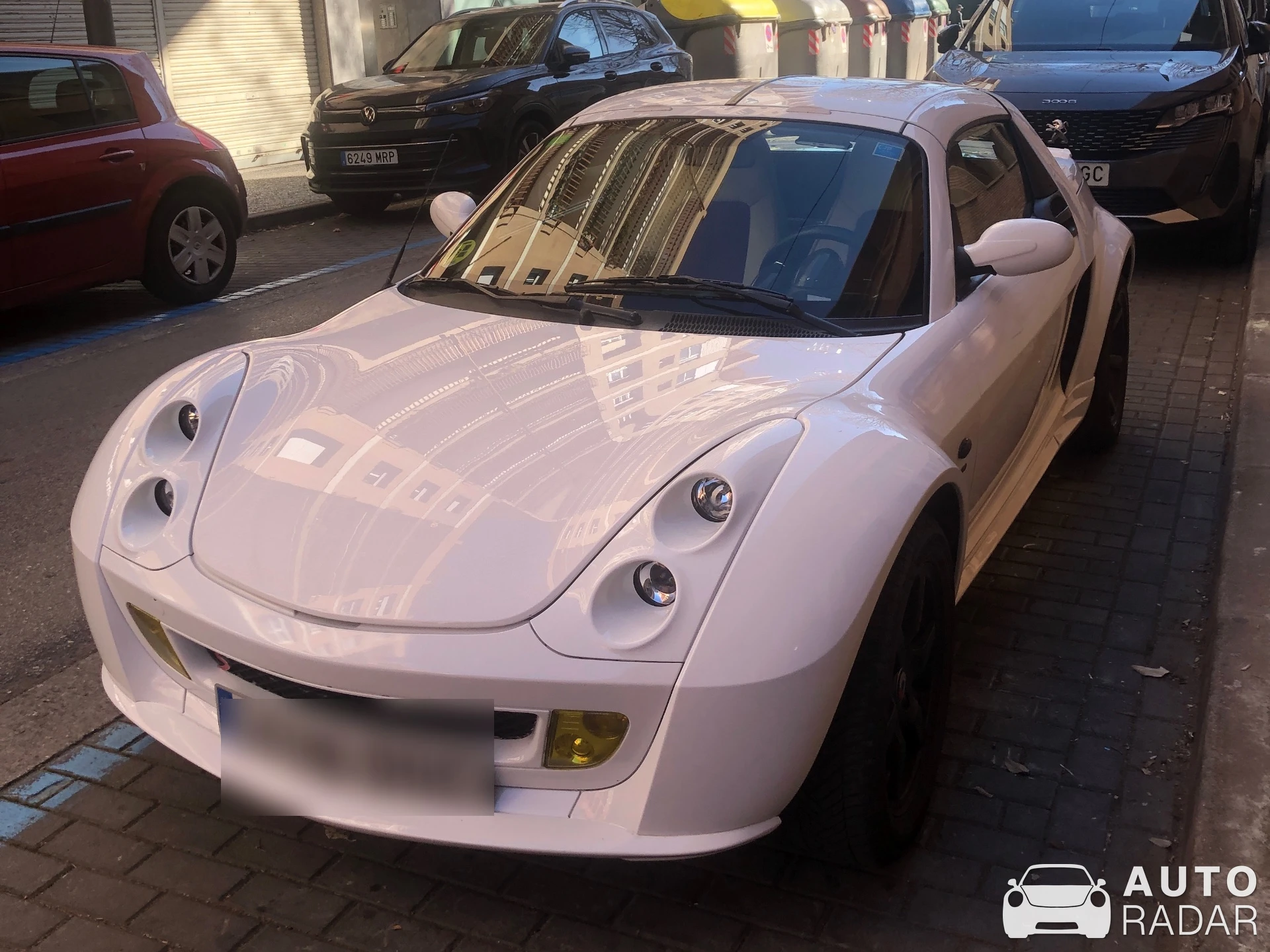 Smart Roadster spotted in Girona, Spain