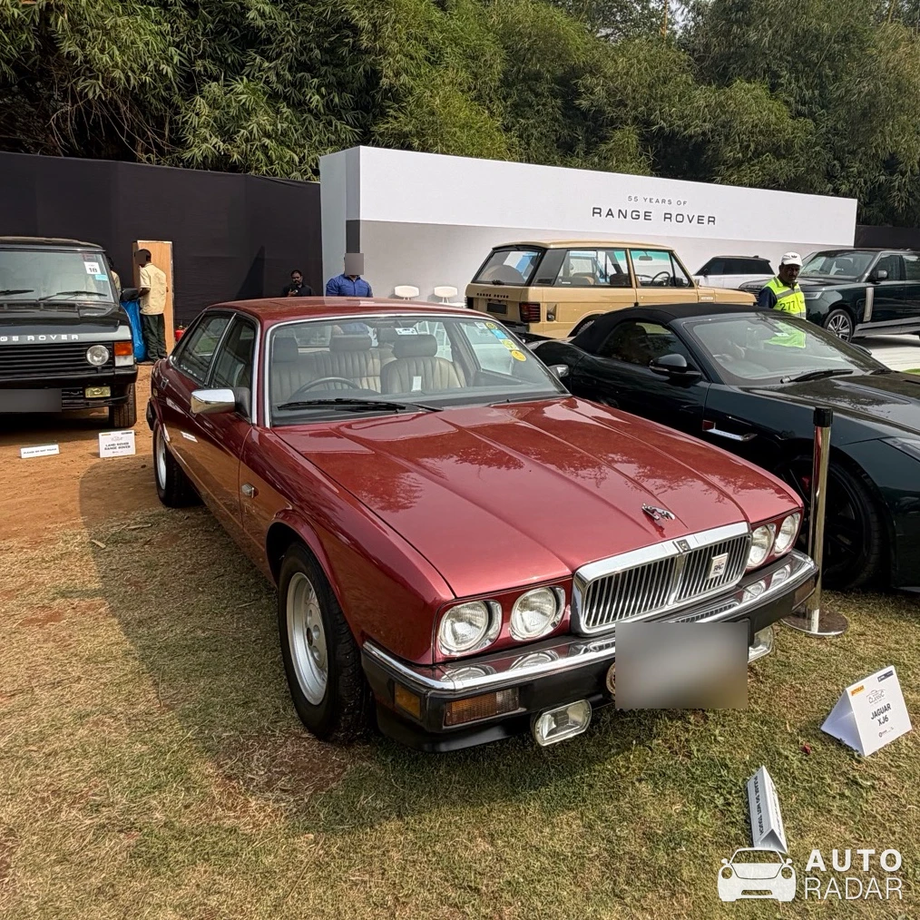 Jaguar XJ spotted in Mumbai, India
