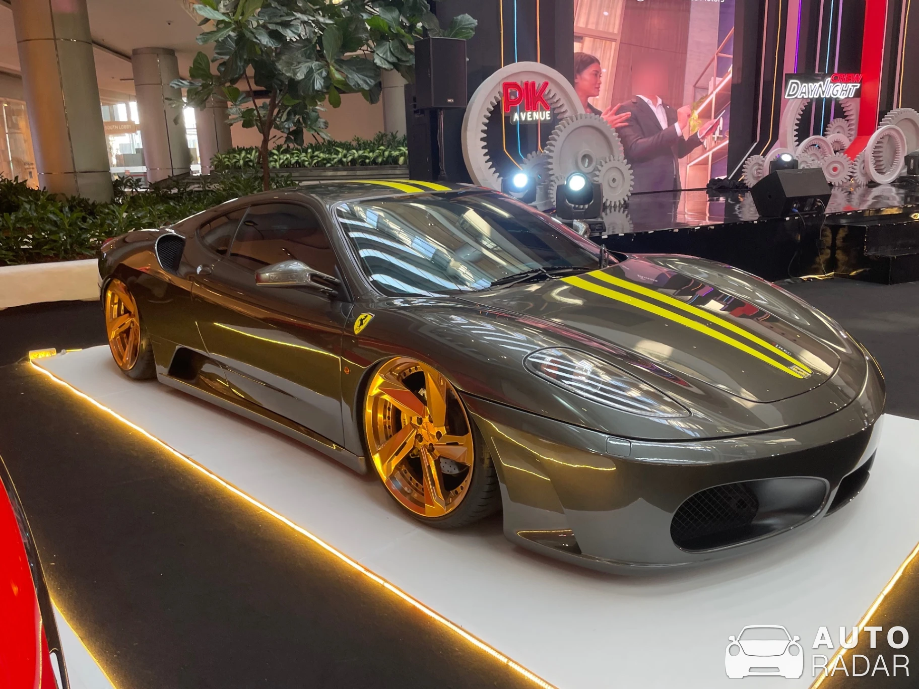 Ferrari F430 spotted in Jakarta Utara, Indonesia