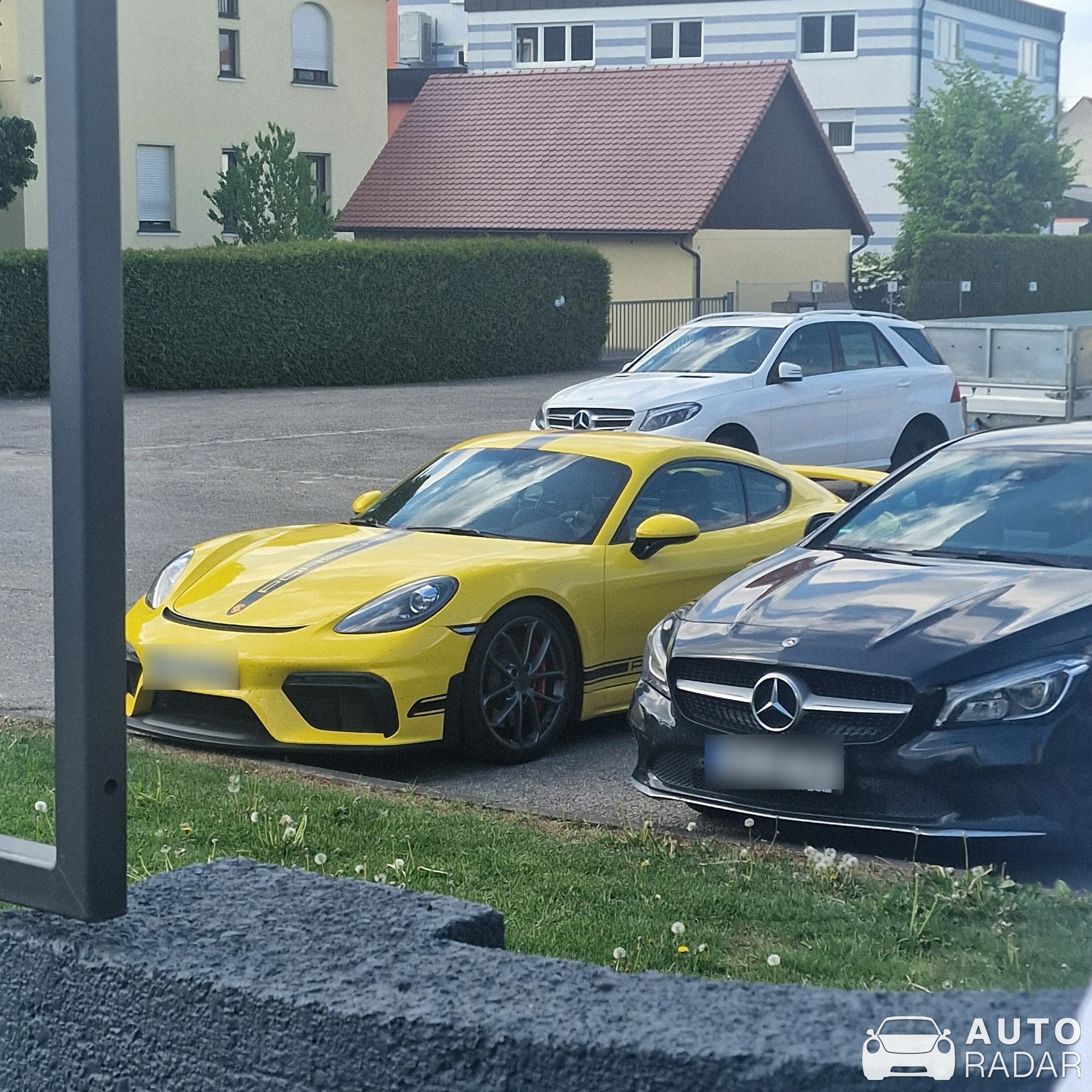 Porsche 718 Cayman GT4 spotted in Günzburg