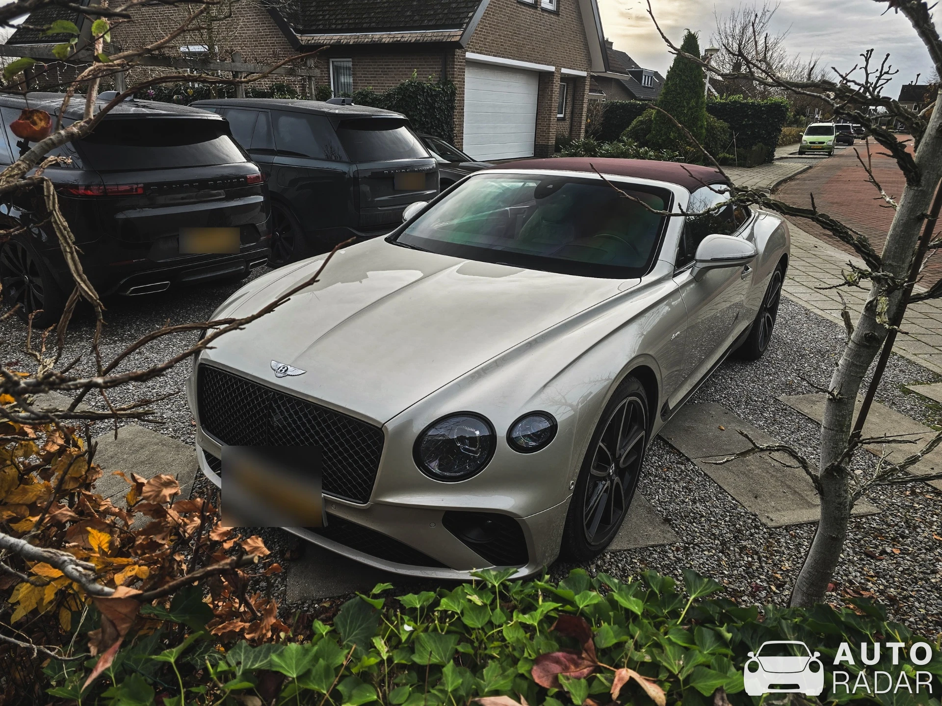 Bentley Continental GTC V8 Azure spotted in Reeuwijk, Netherlands