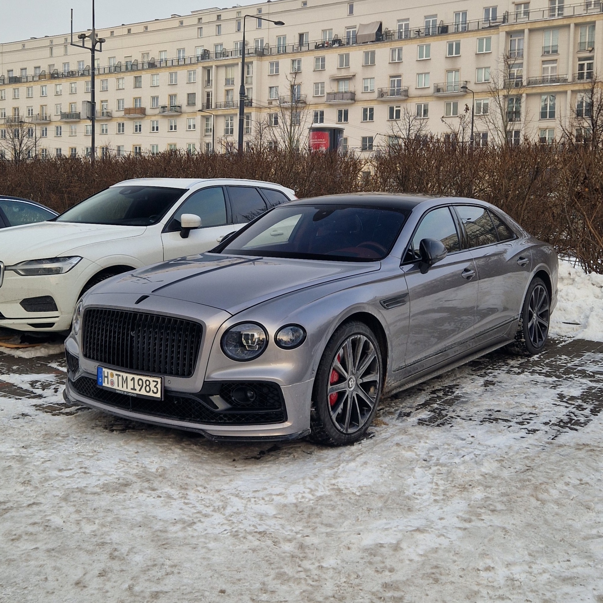 Bentley Flying Spur Hybrid S