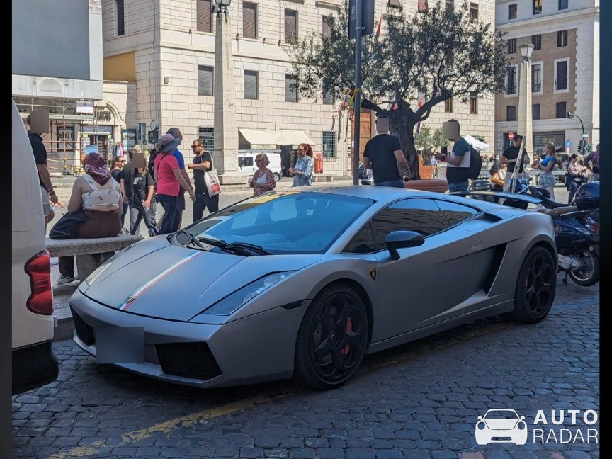 Lamborghini Gallardo LP550-2 spotted in Roma, Italie