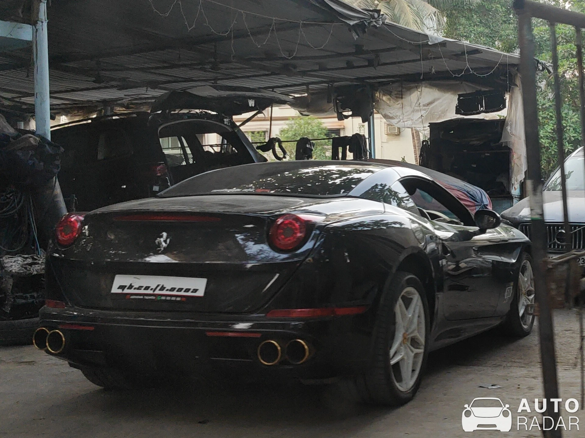 Ferrari California T spotted in Mumbai, India