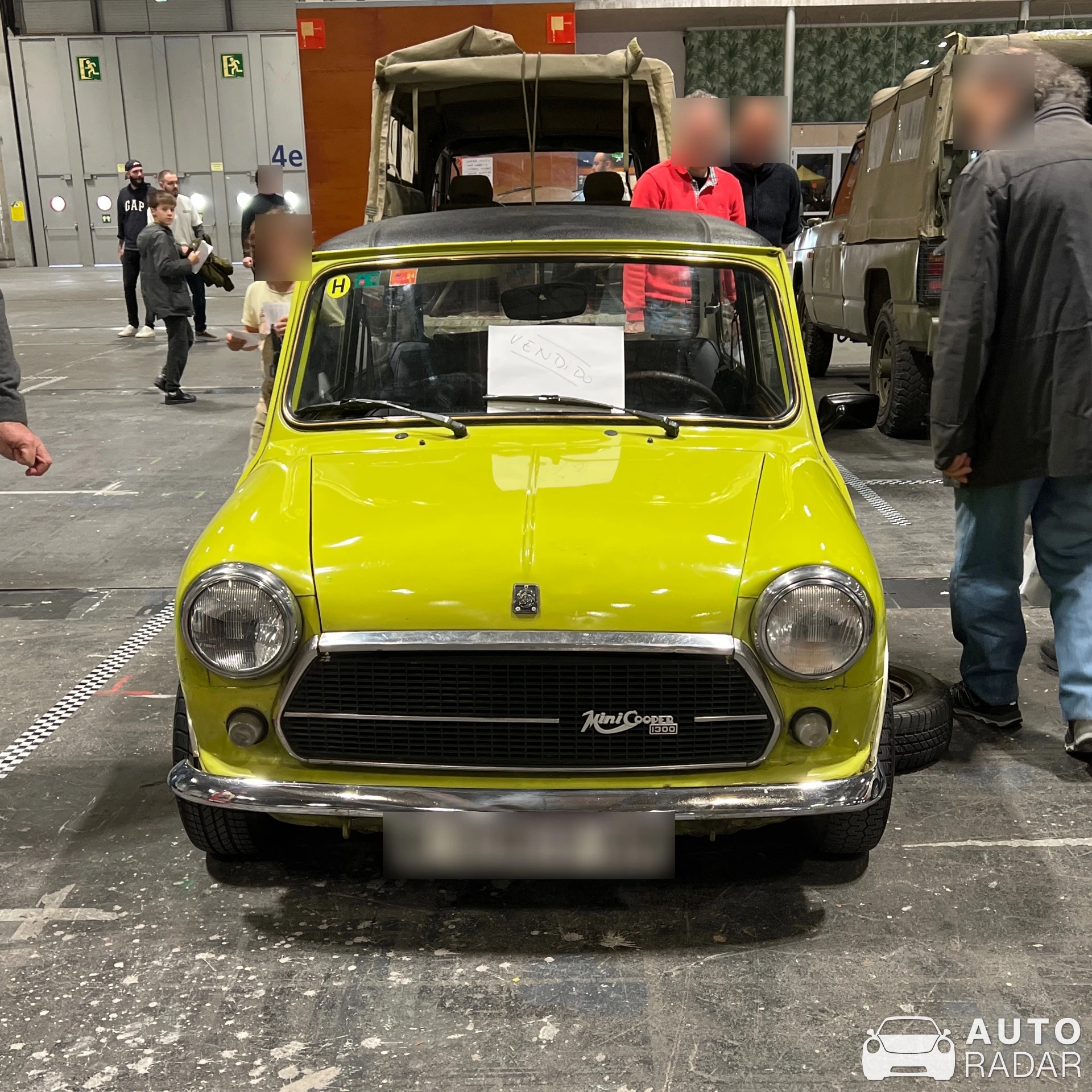 Austin Mini 1300 Cooper spotted in Madrid, Spanien