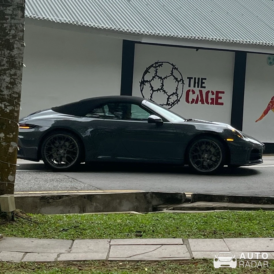 Porsche 992 Carrera S Cabriolet MkII spotted in Singapore