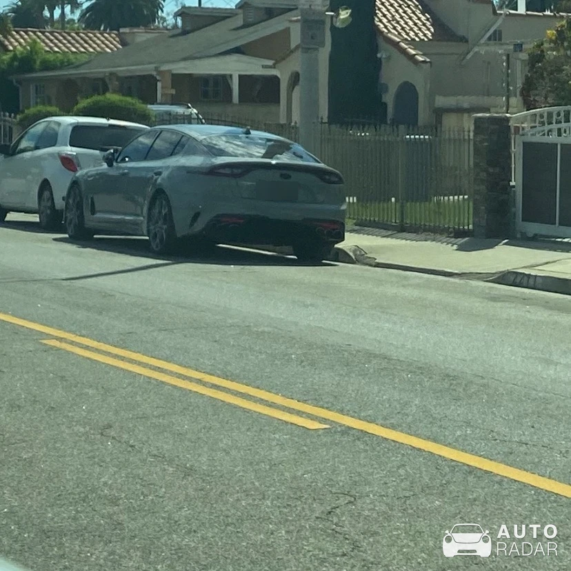 Kia Stinger GT-Line S spotted in Culver City