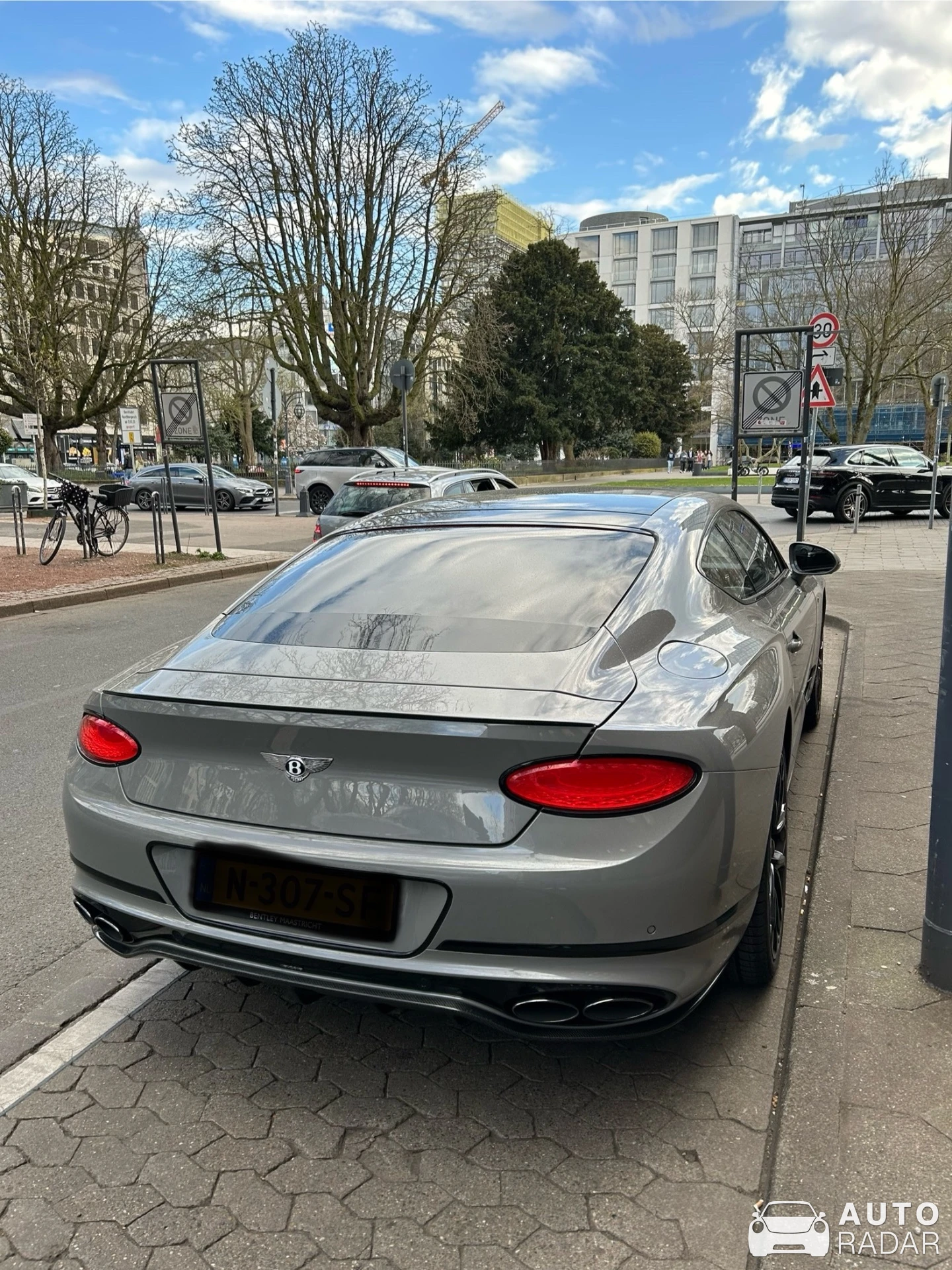 Bentley Continental GT Black Speed spotted in Düsseldorf