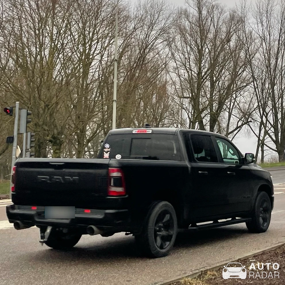 Dodge RAM 1500 Night Edition spotted in Toul