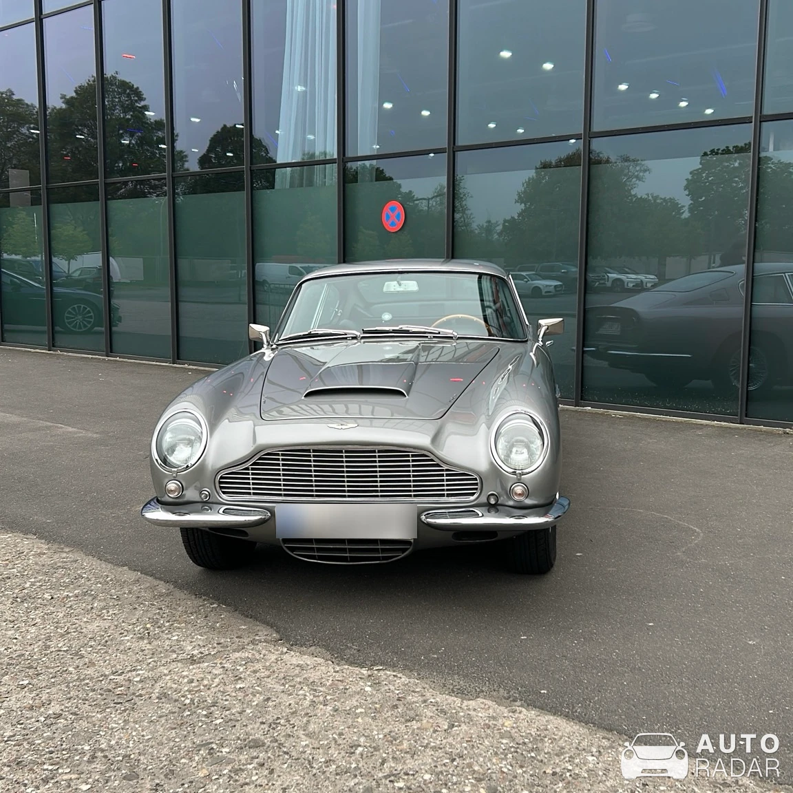 Aston Martin DB6 MKII spotted in Köln
